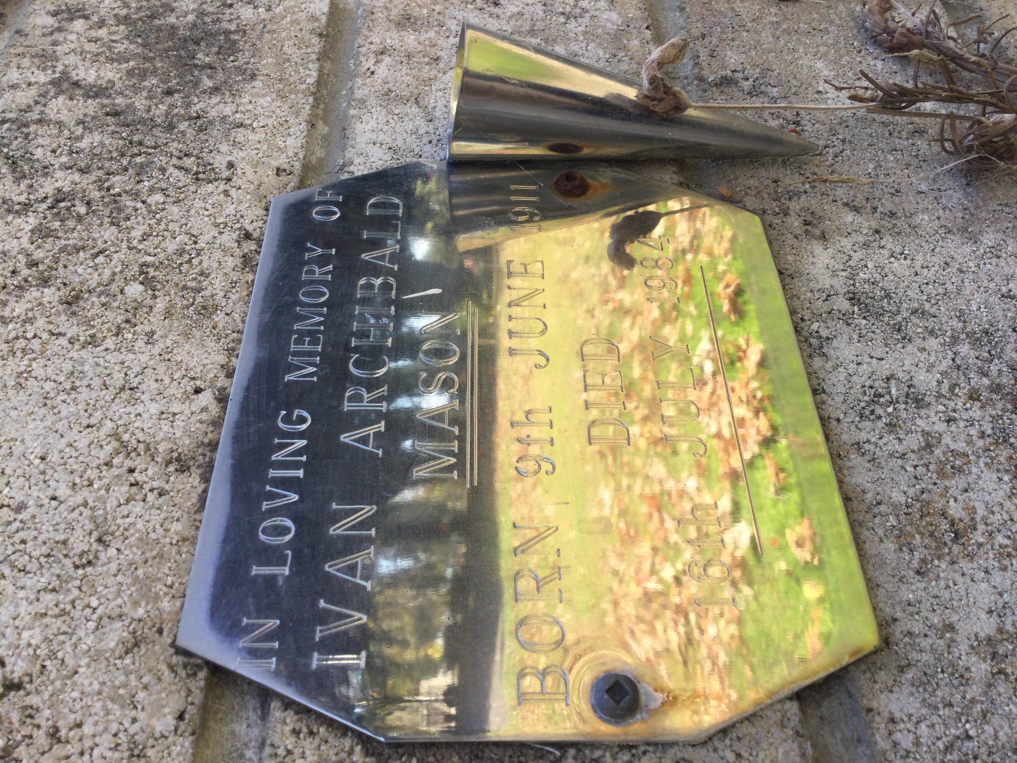 headstone