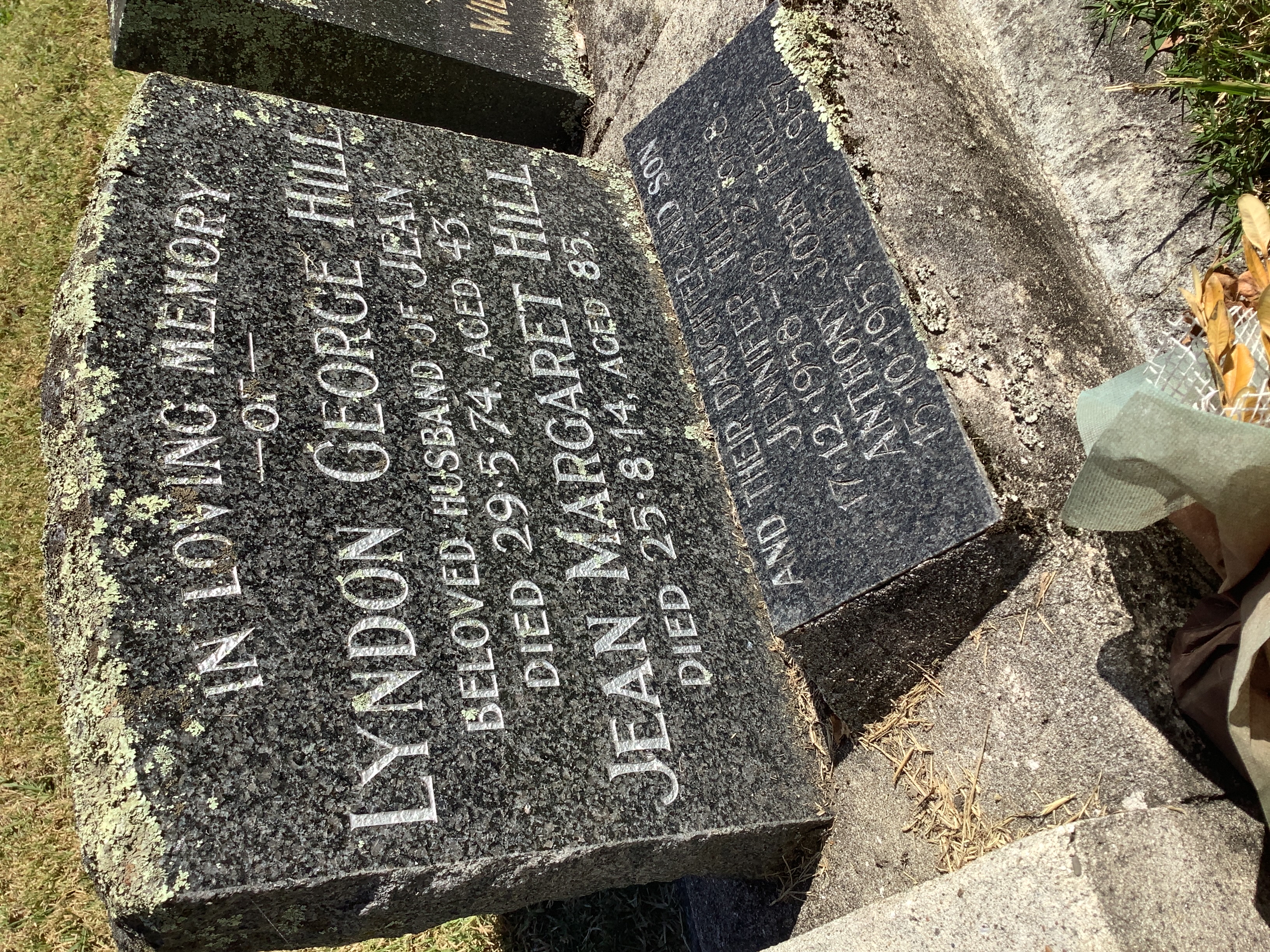 headstone