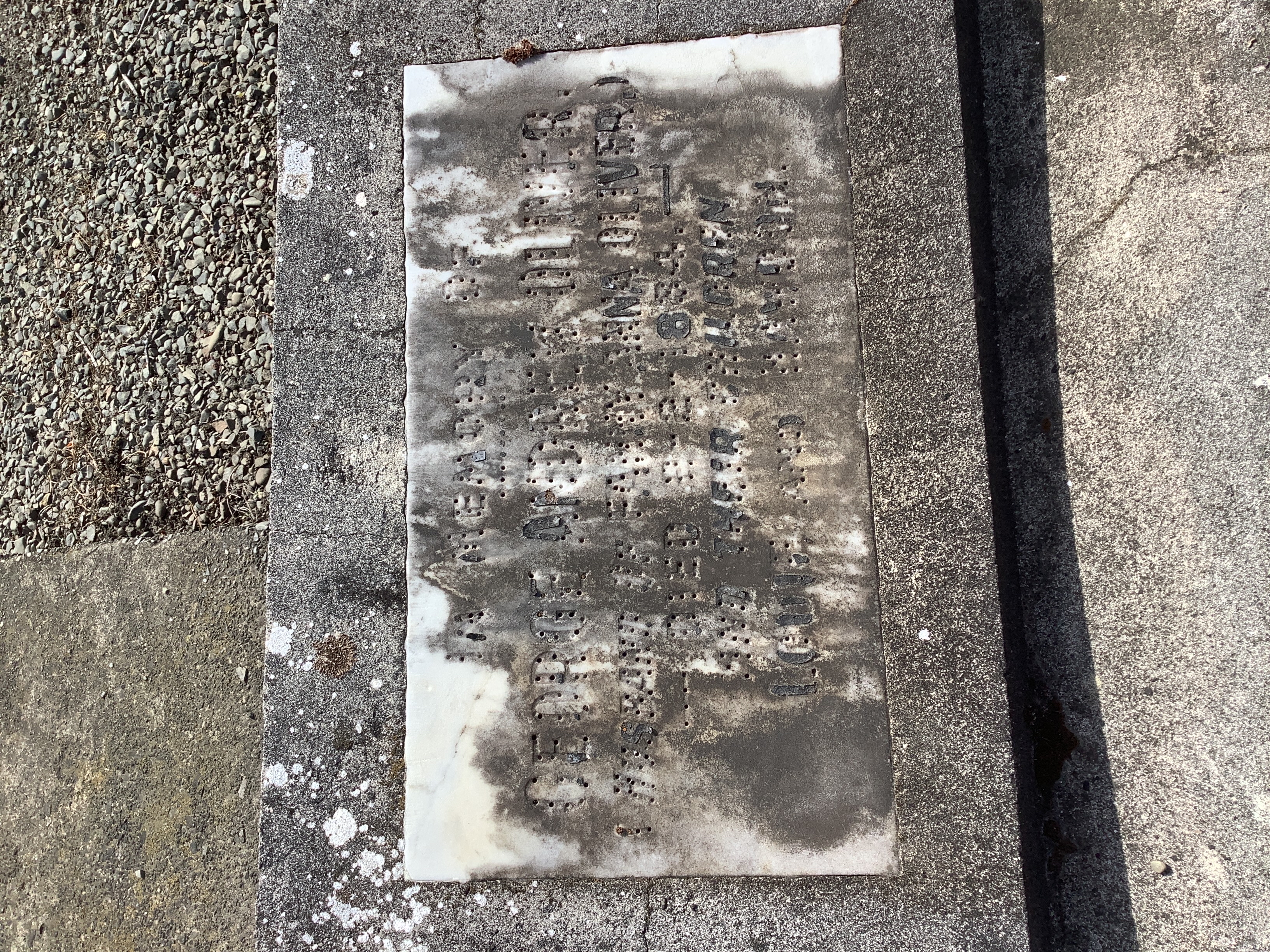 headstone