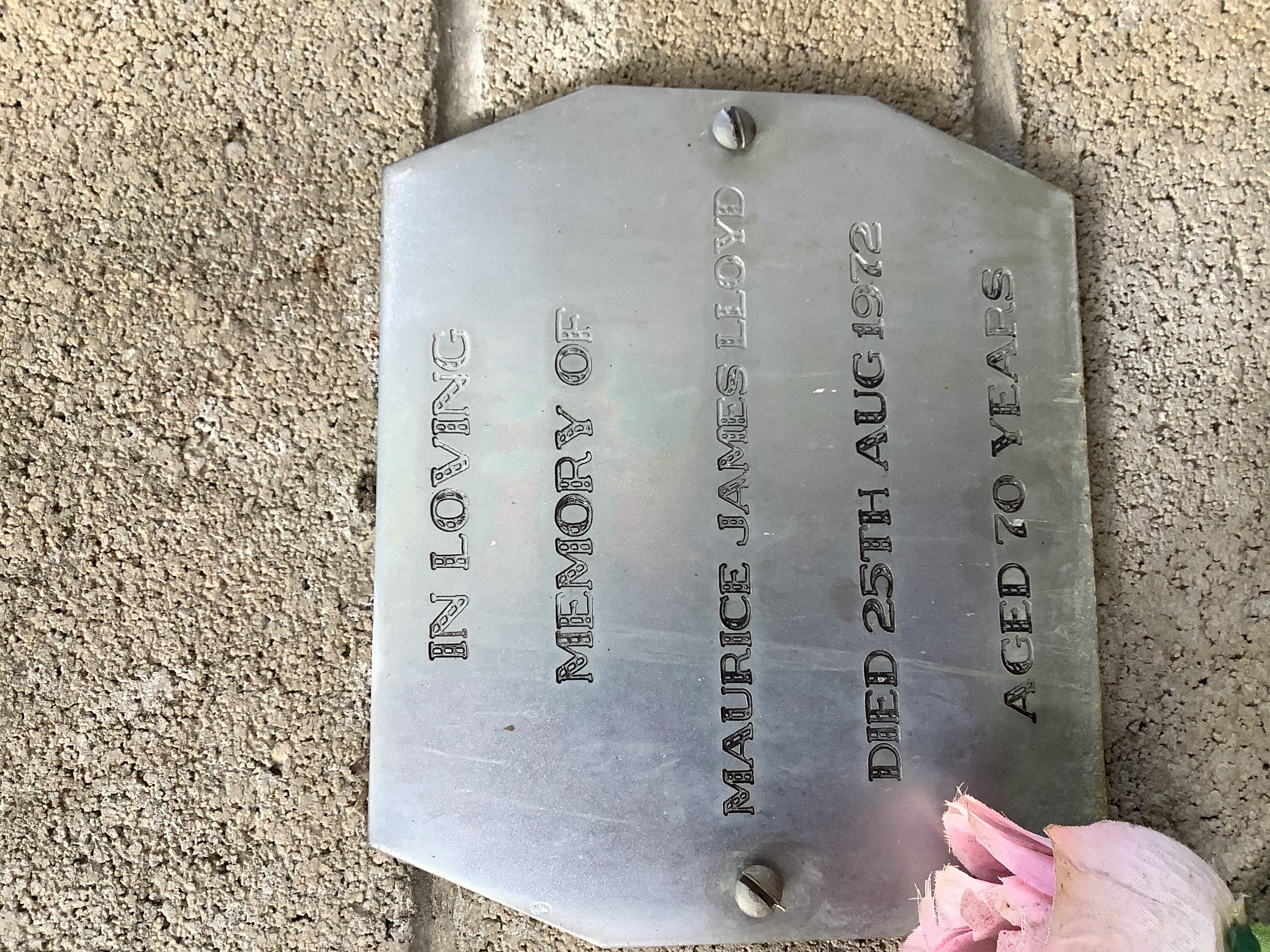 headstone