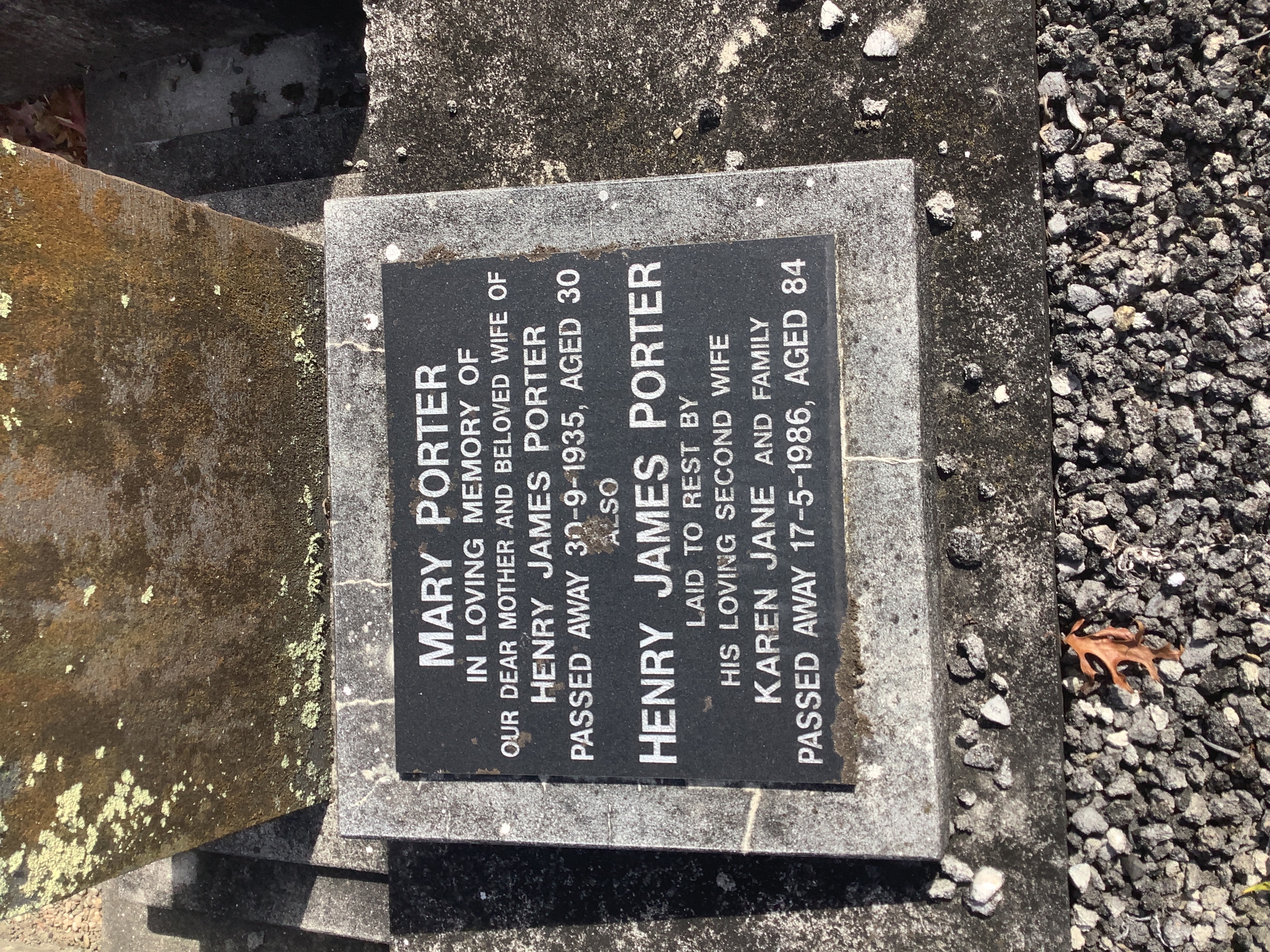 headstone