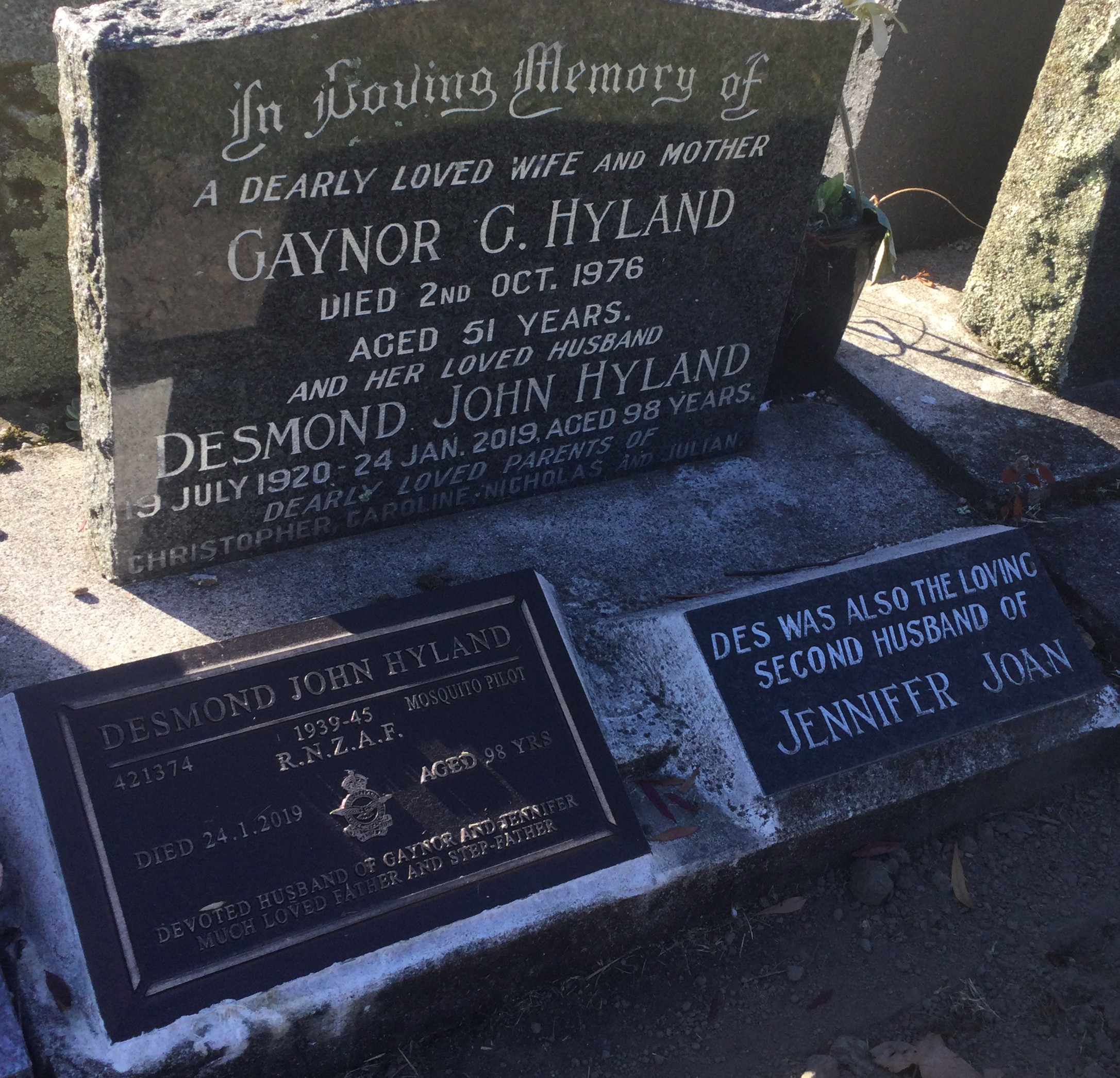 headstone