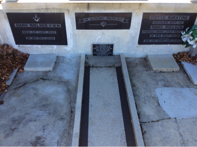 headstone