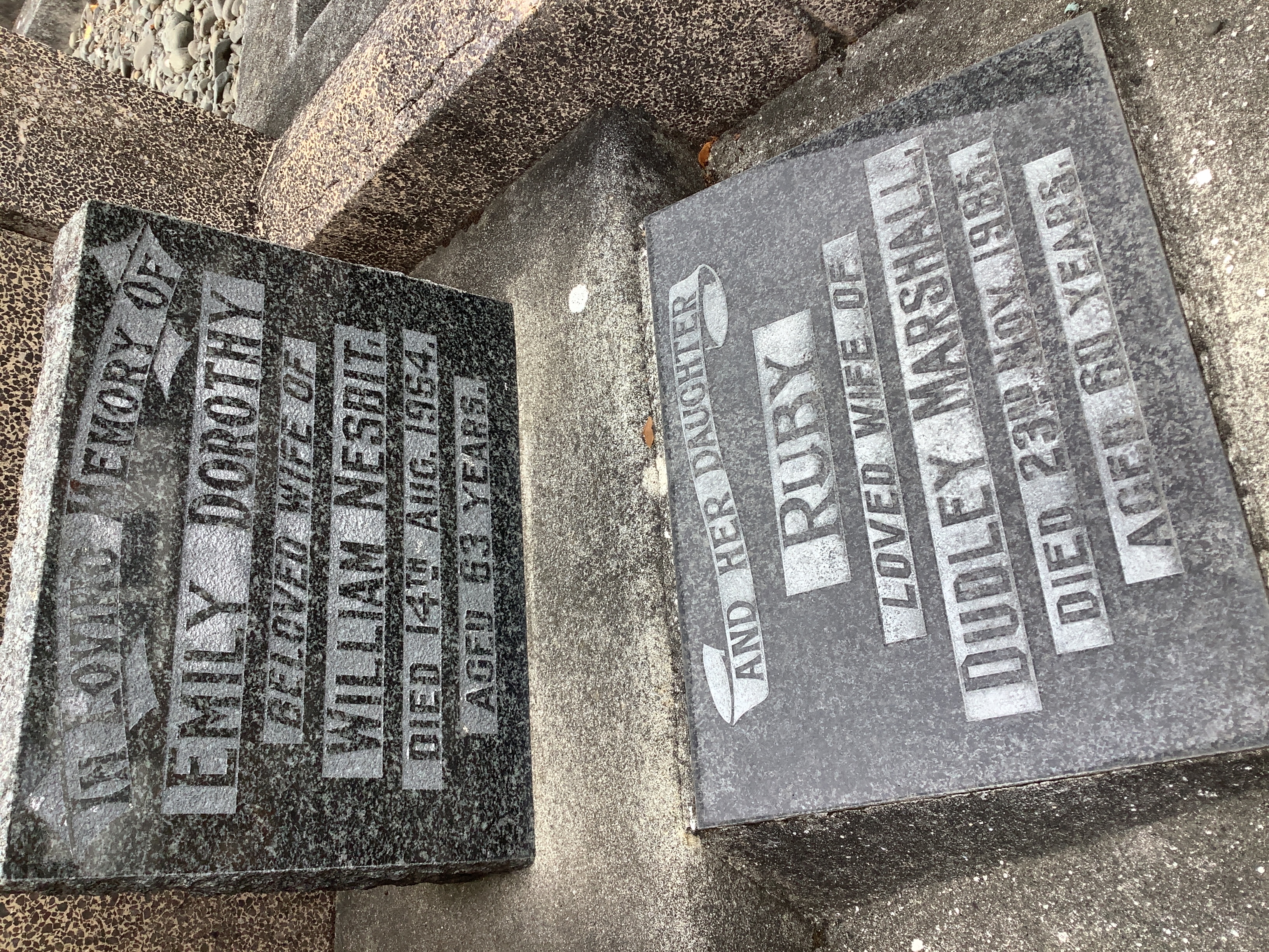 headstone