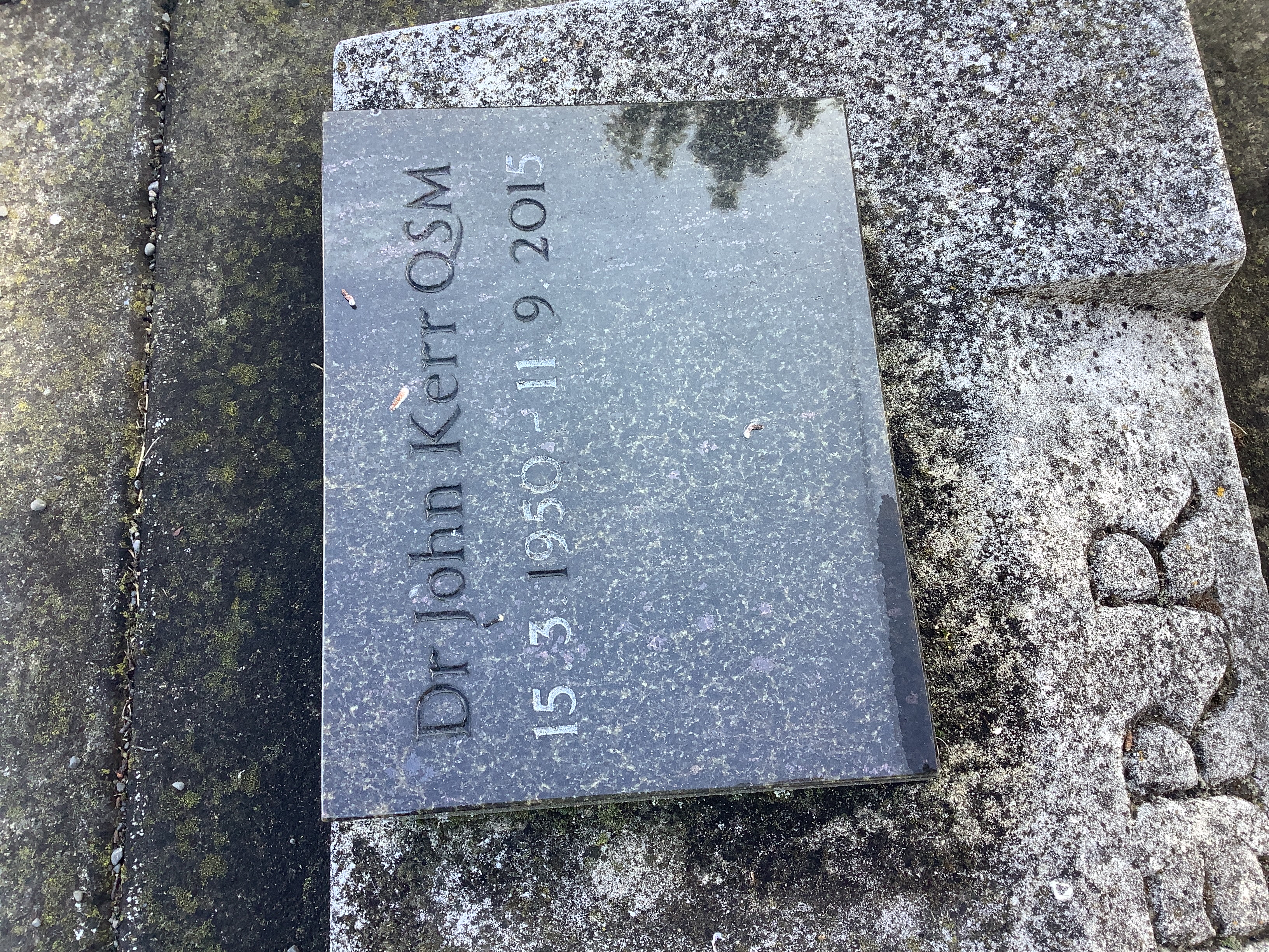 headstone
