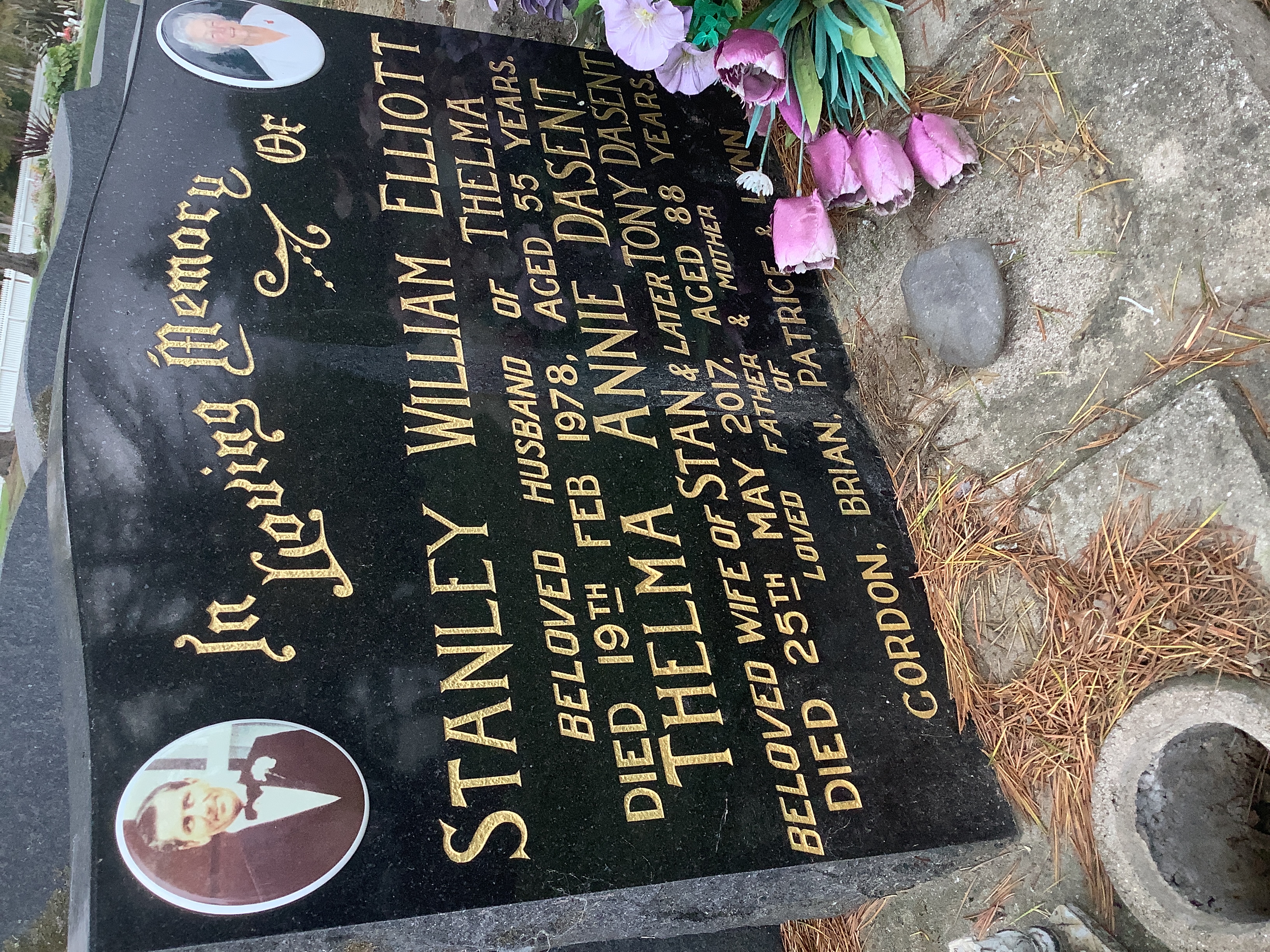 headstone