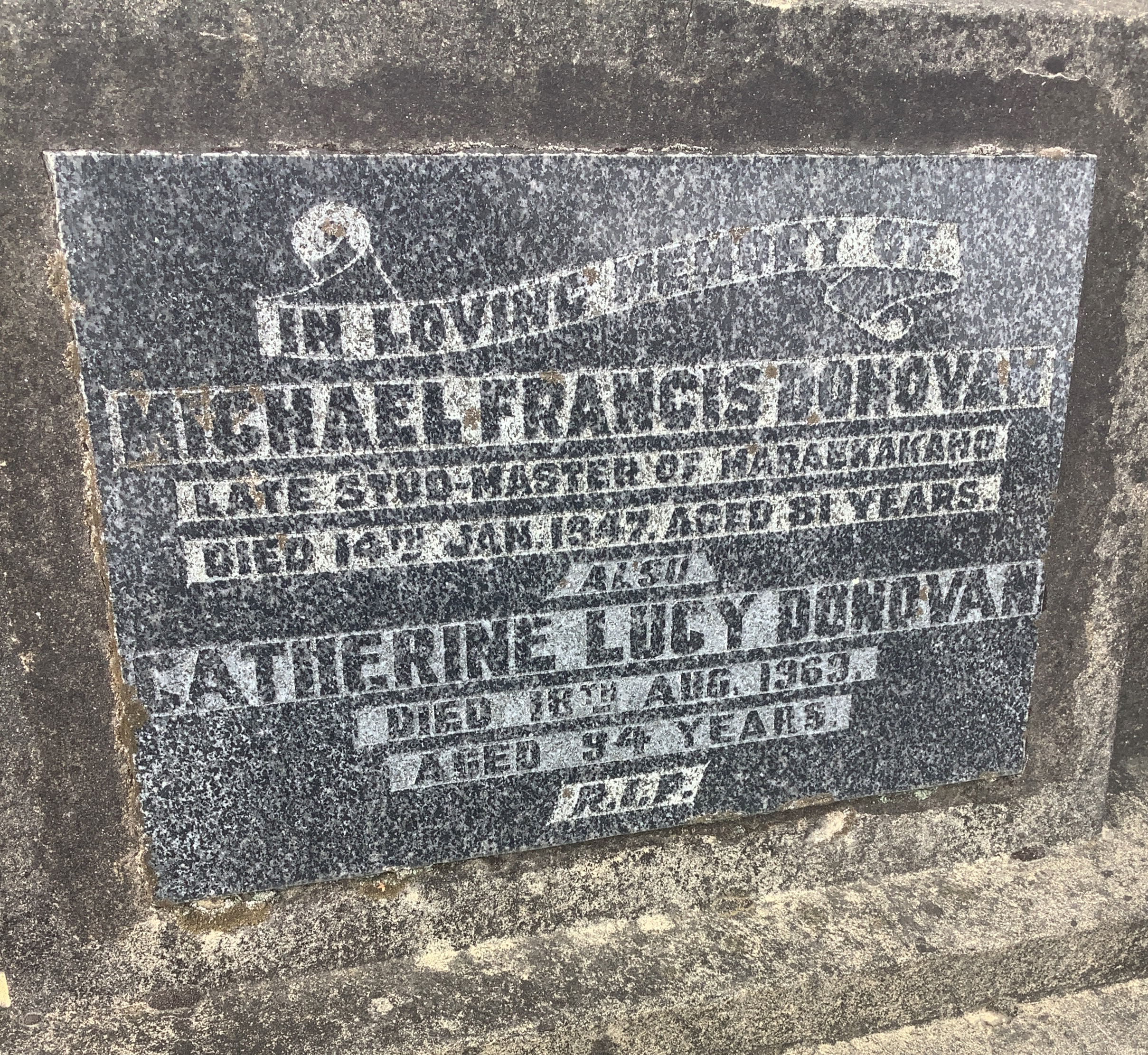 headstone