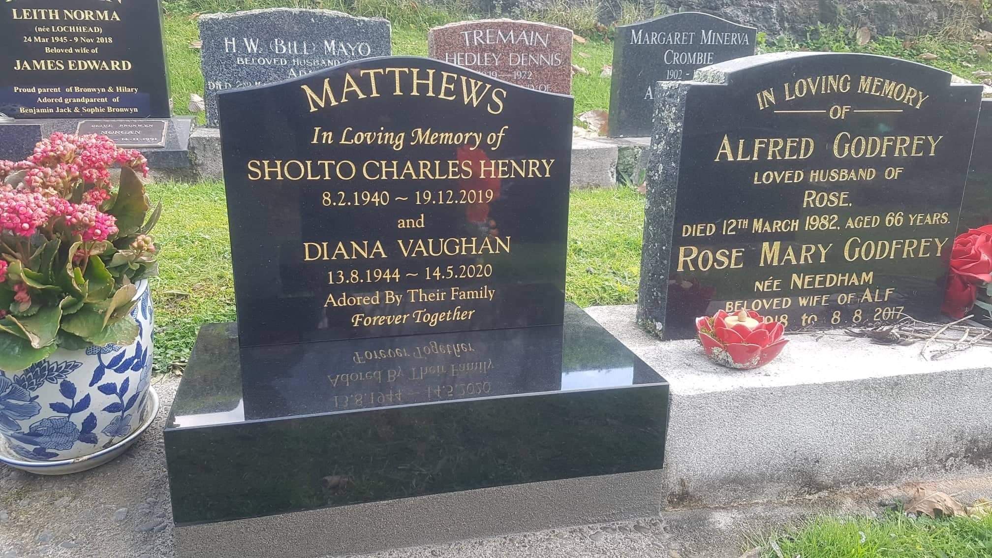 headstone