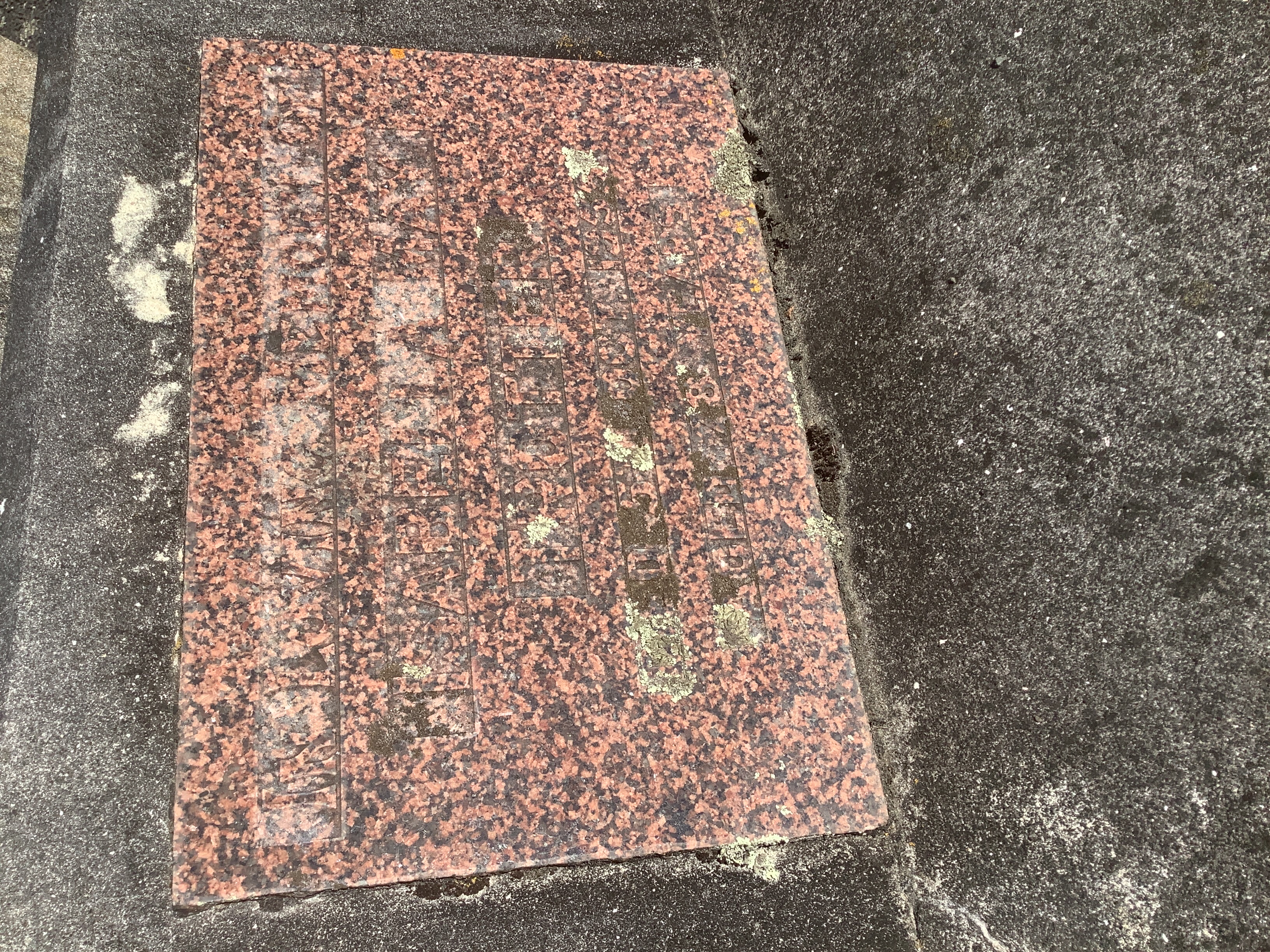 headstone