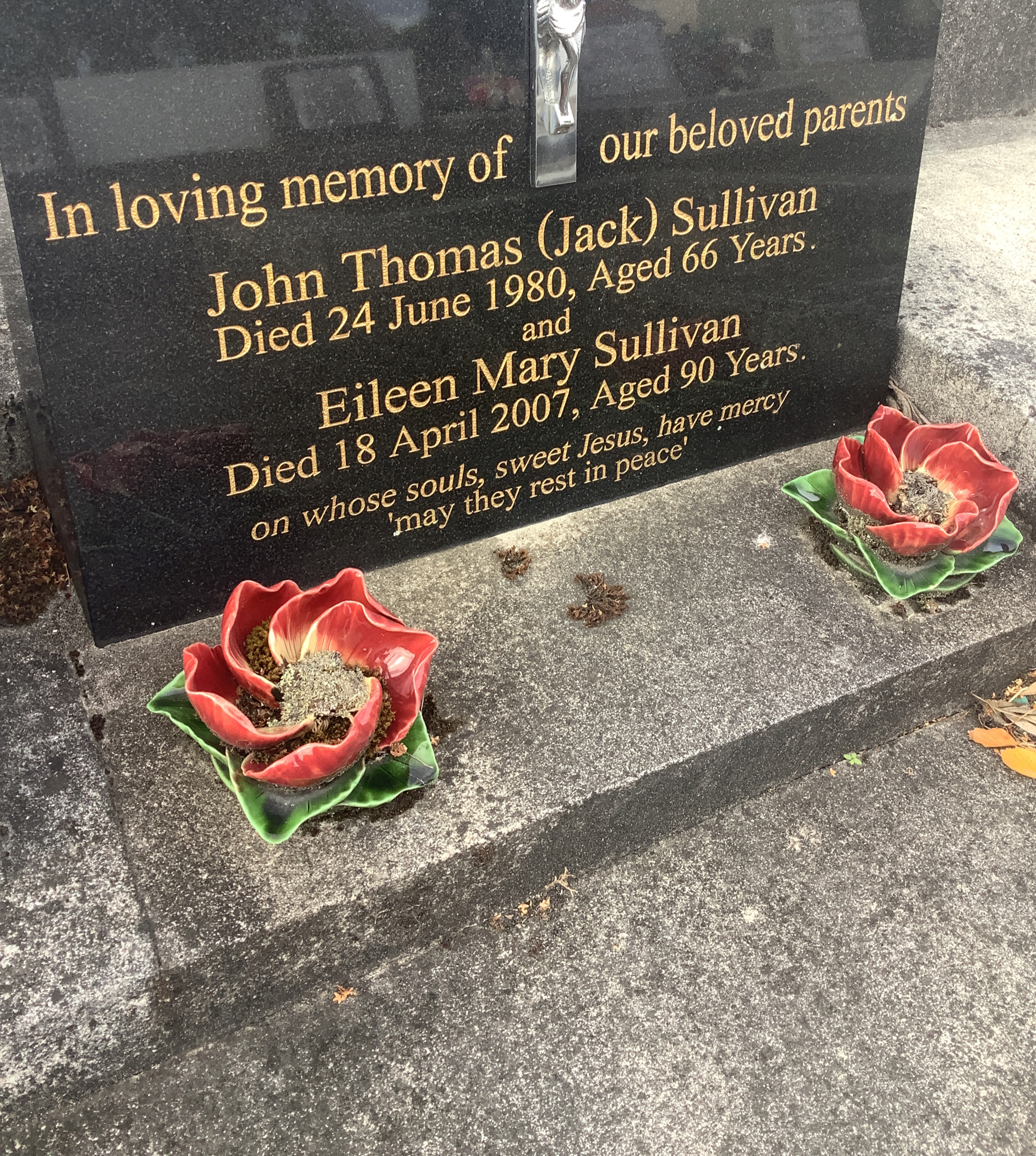 headstone