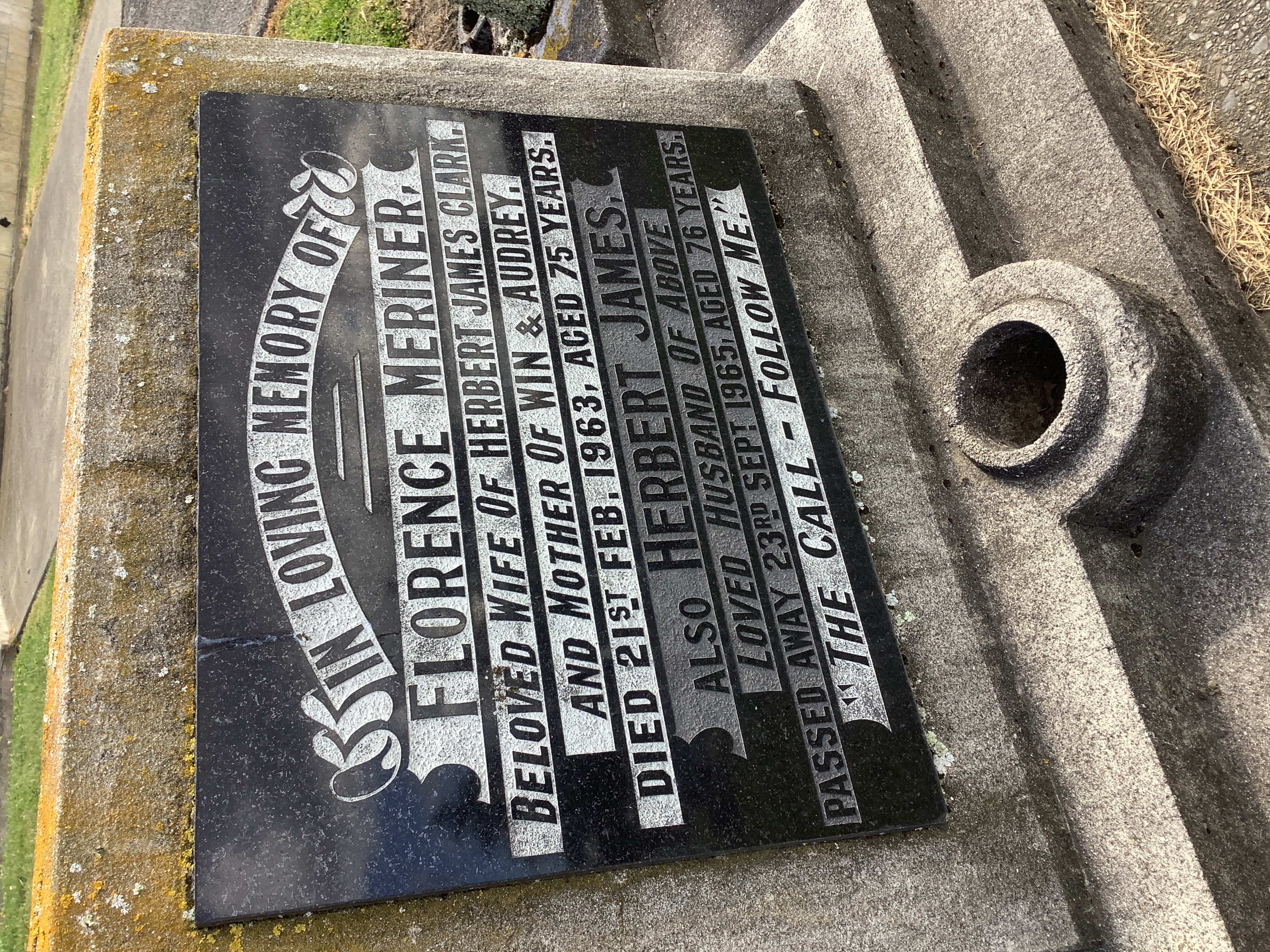headstone