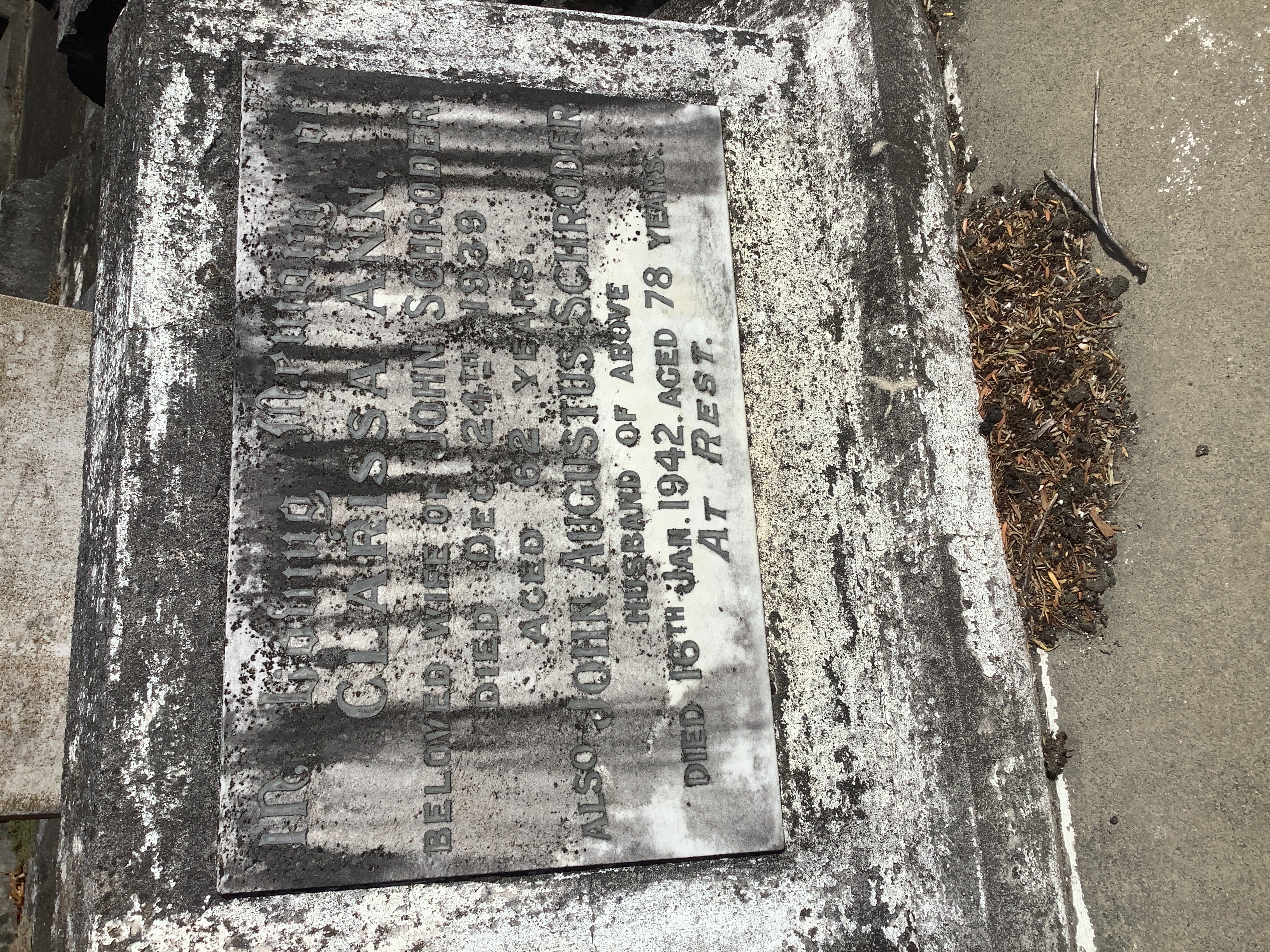 headstone