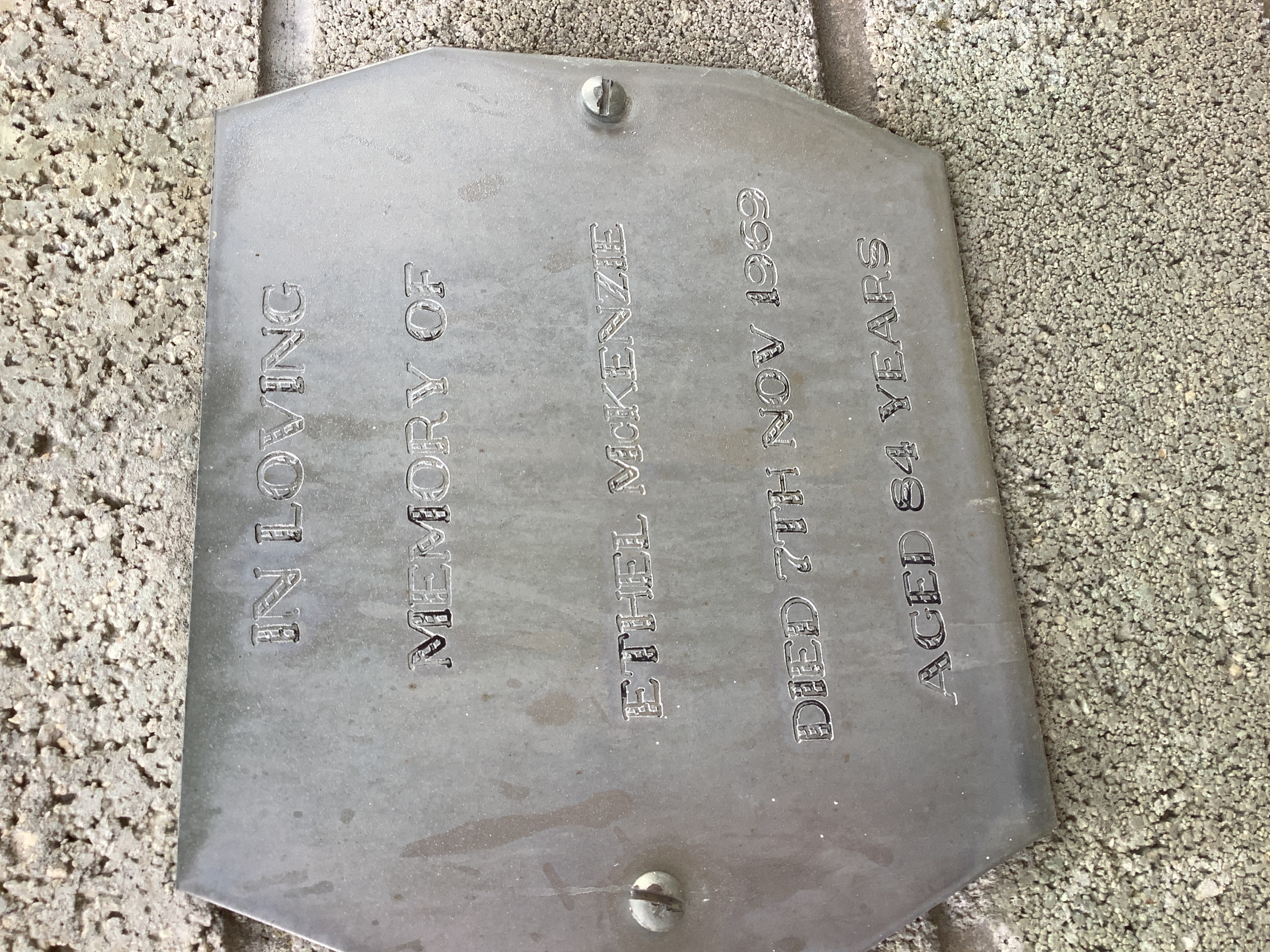 headstone