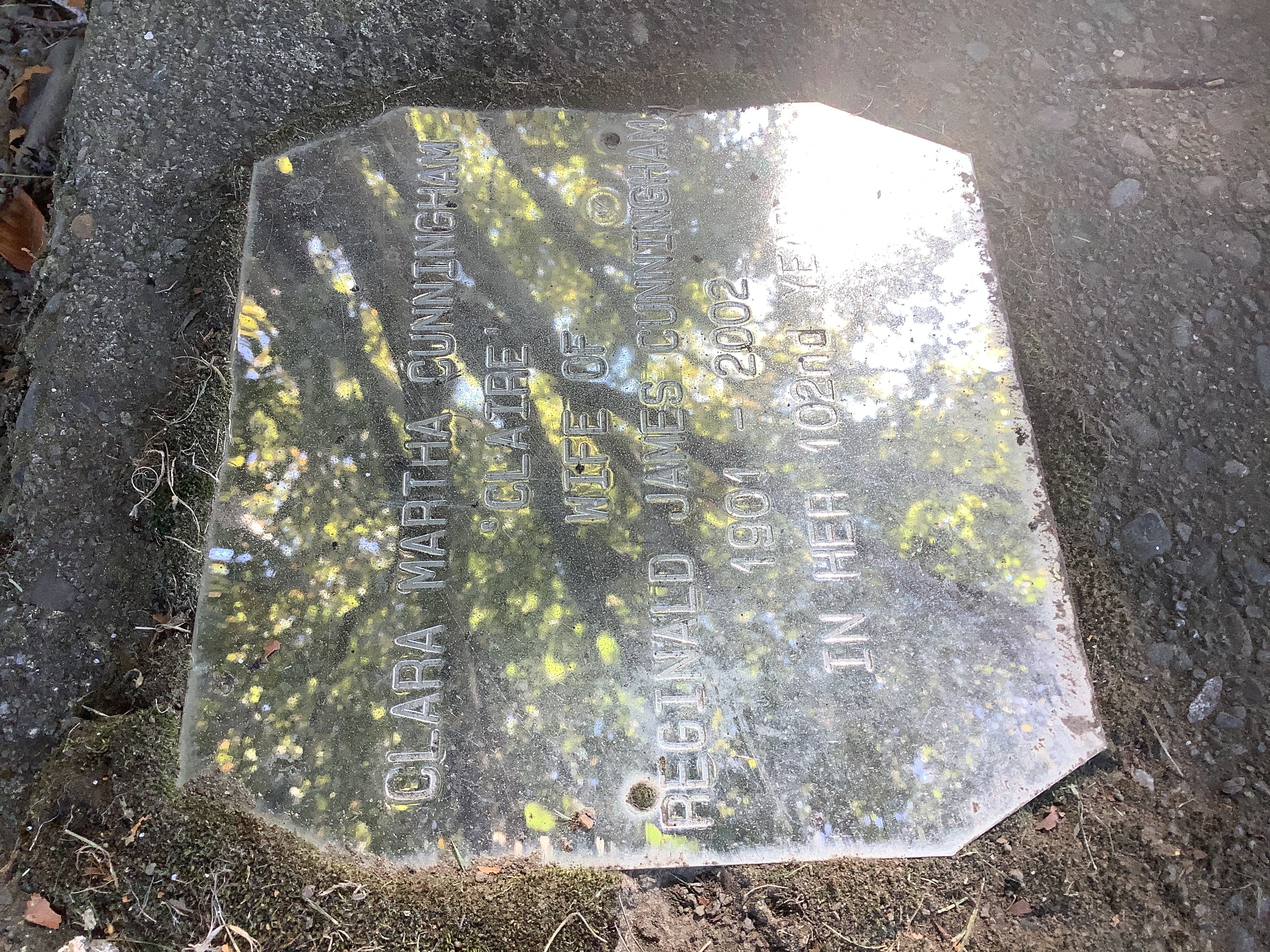 headstone