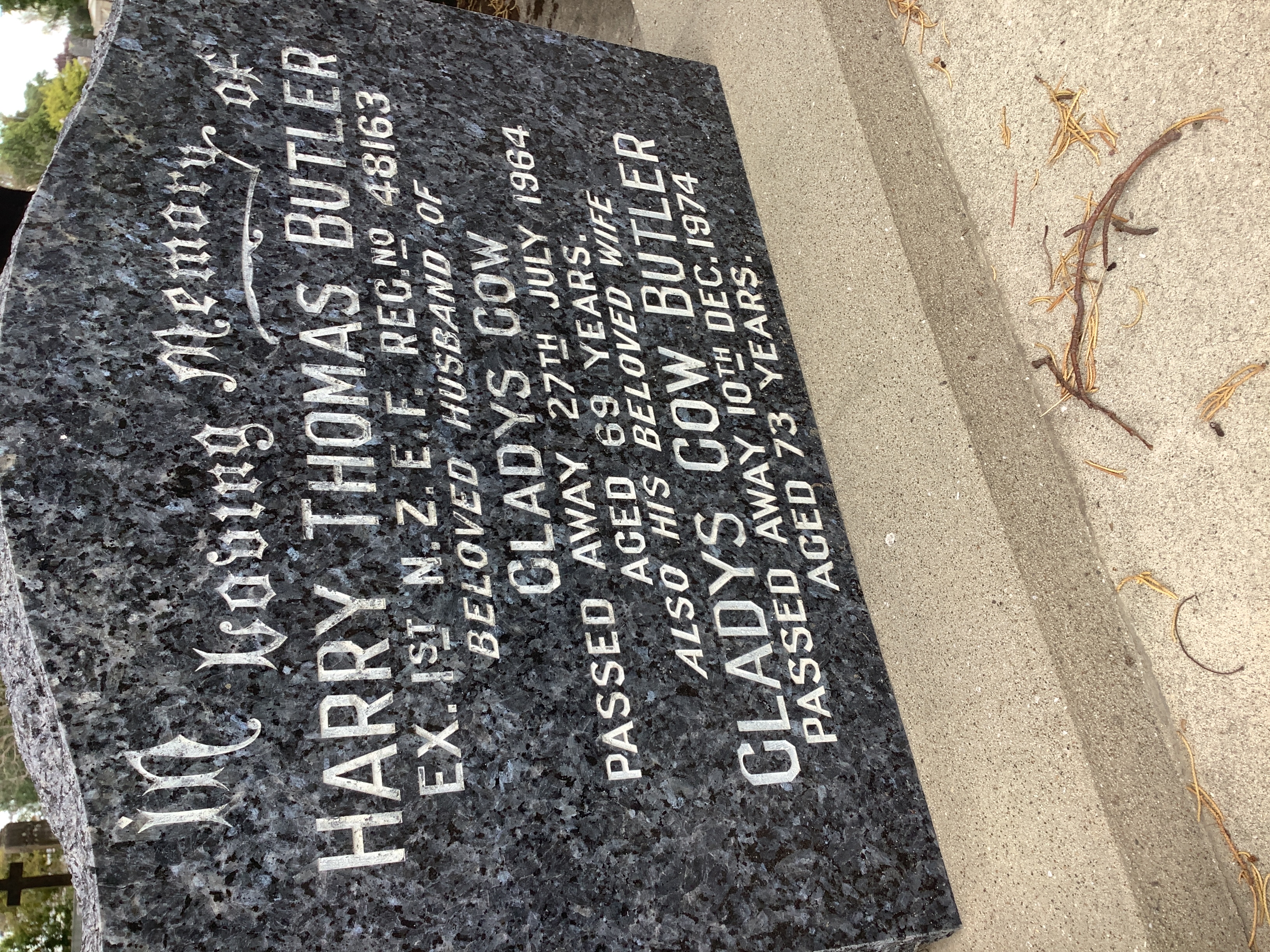 headstone