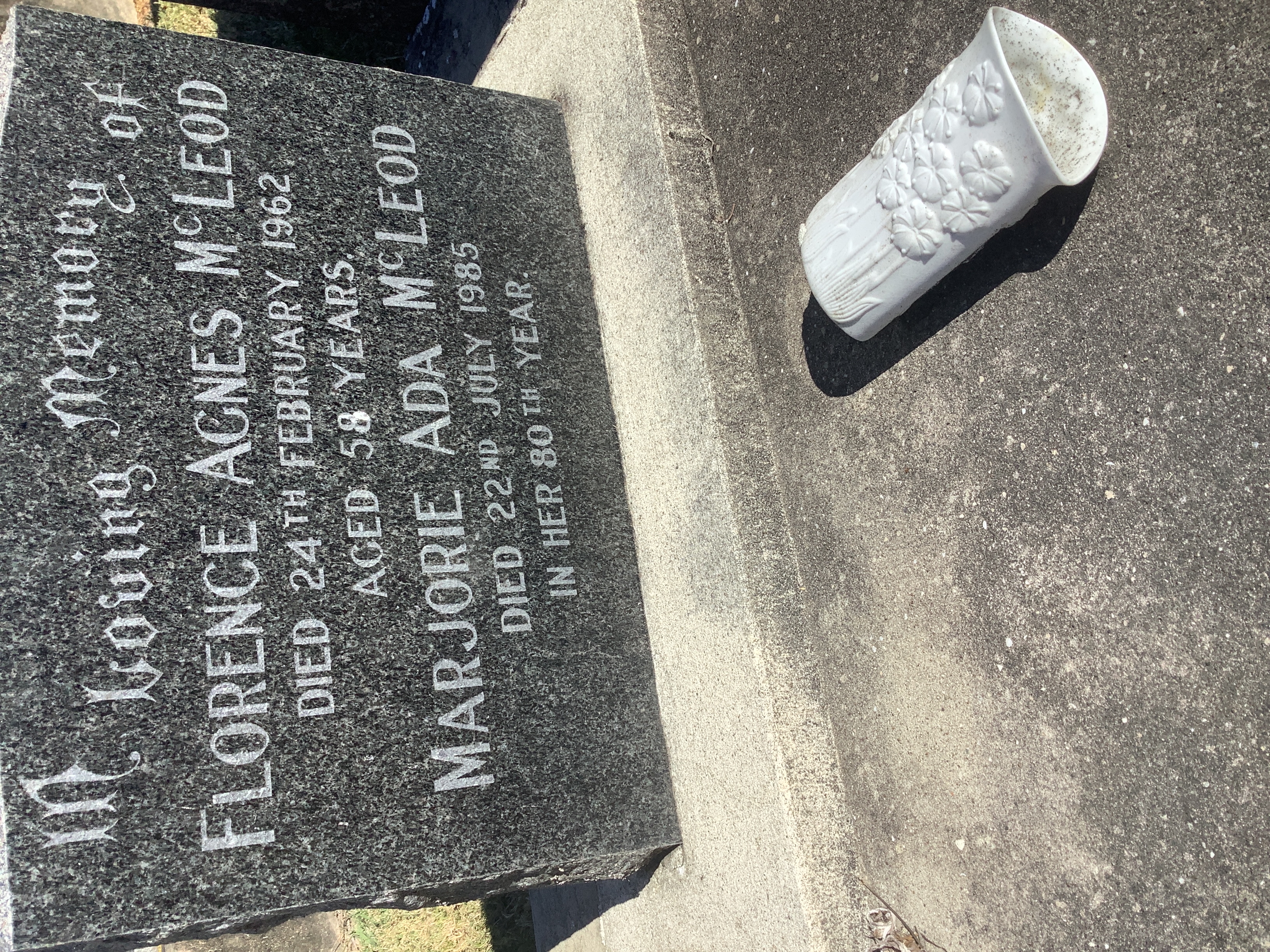headstone