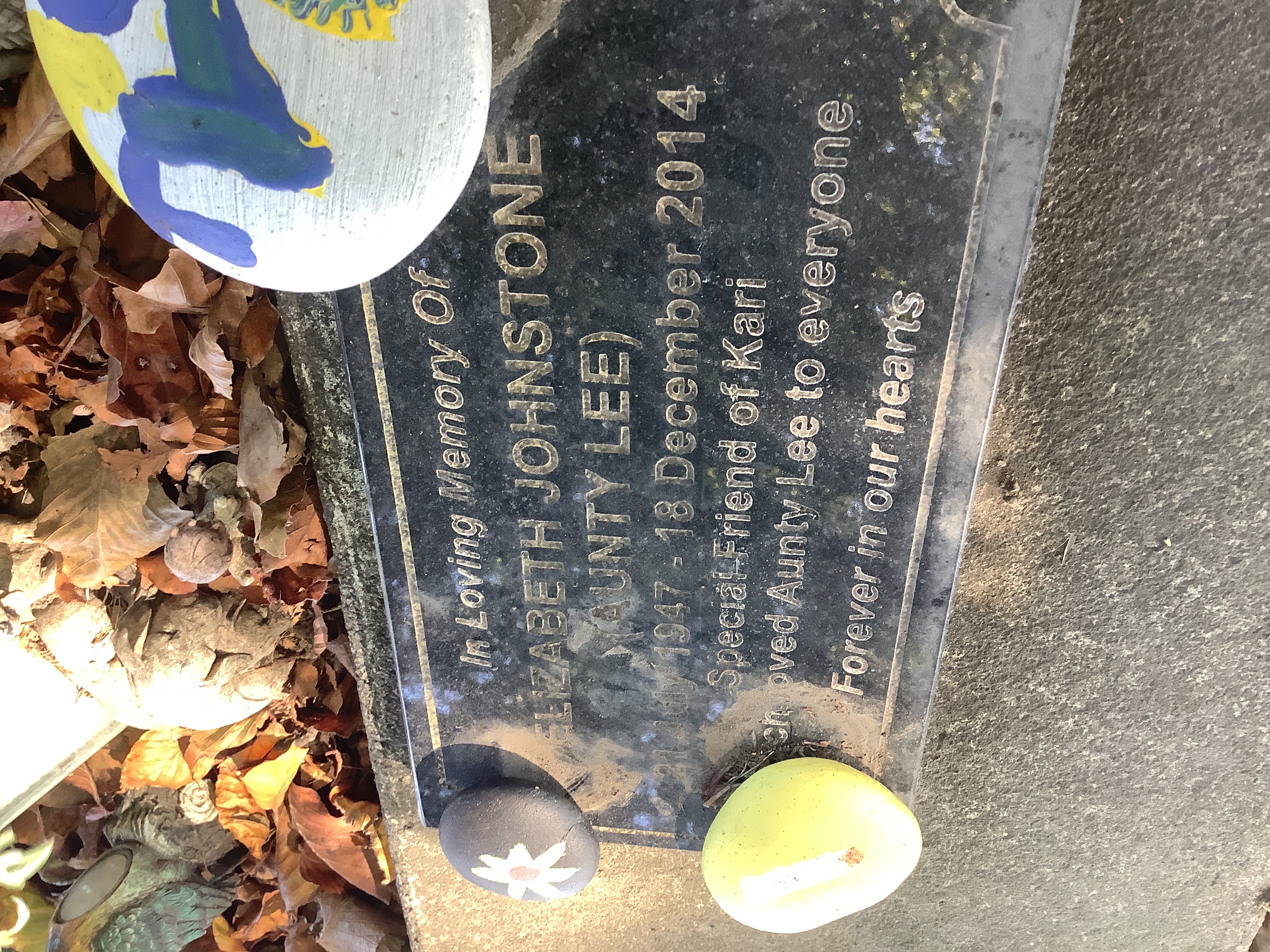 headstone
