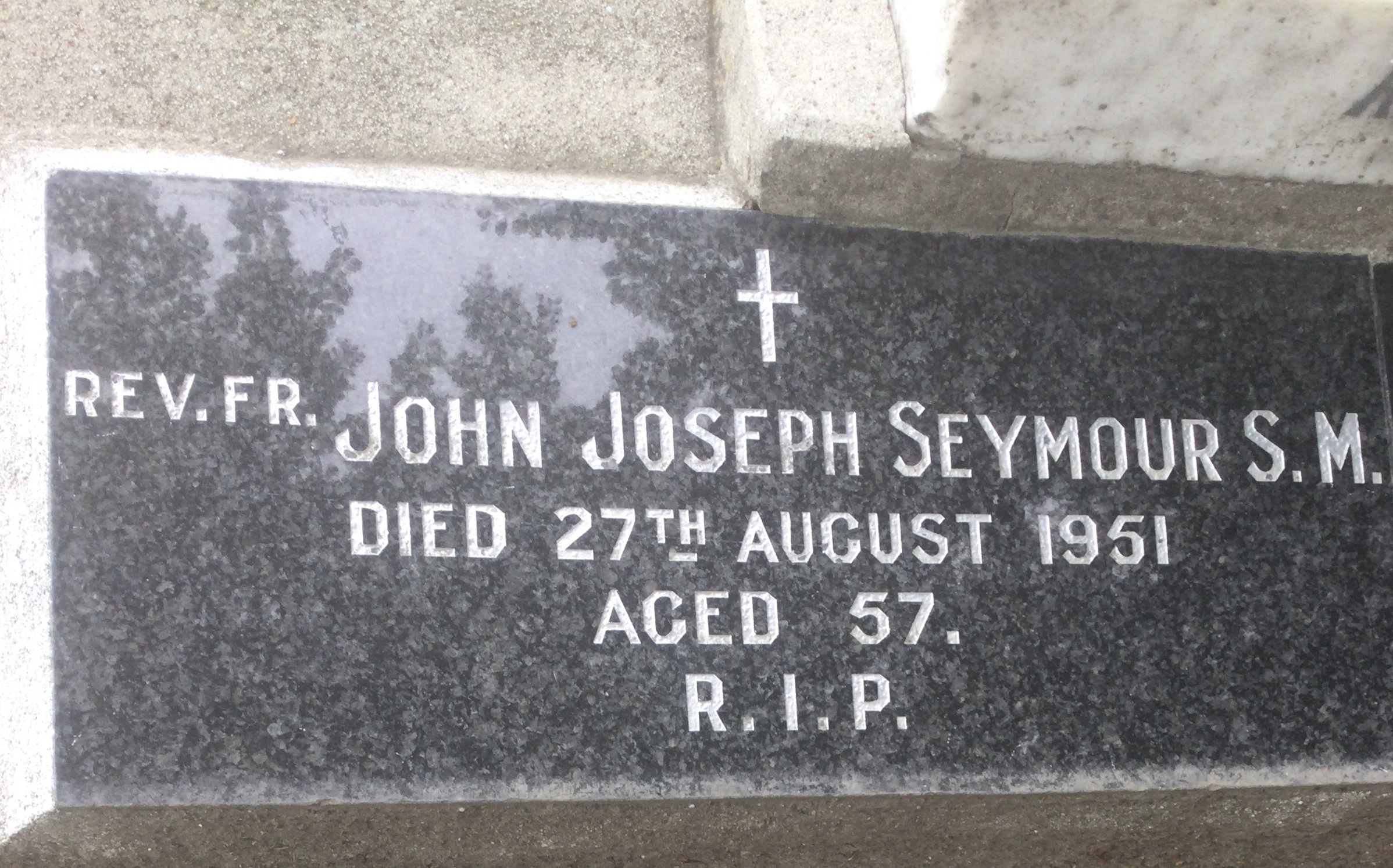 headstone