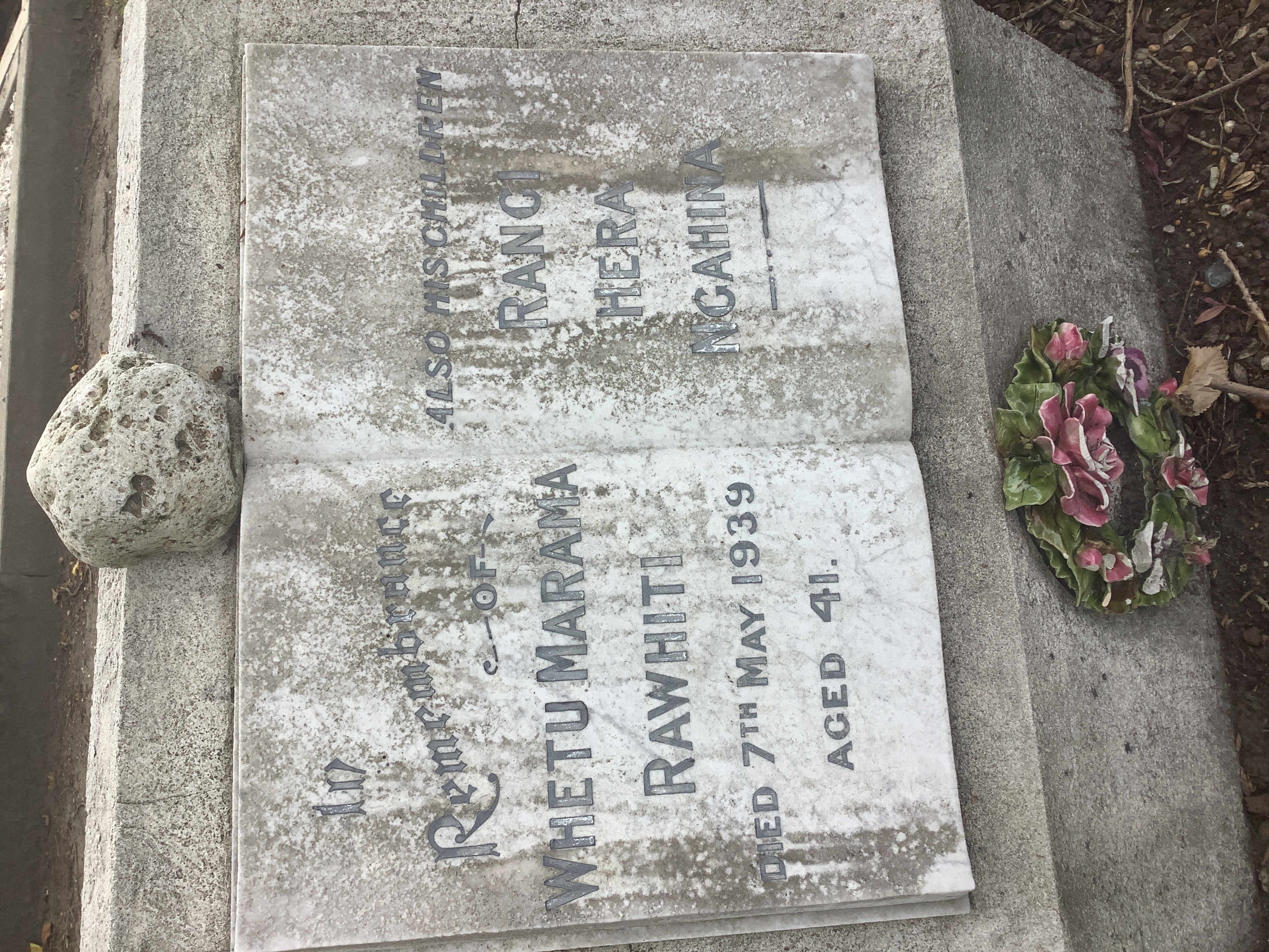 headstone