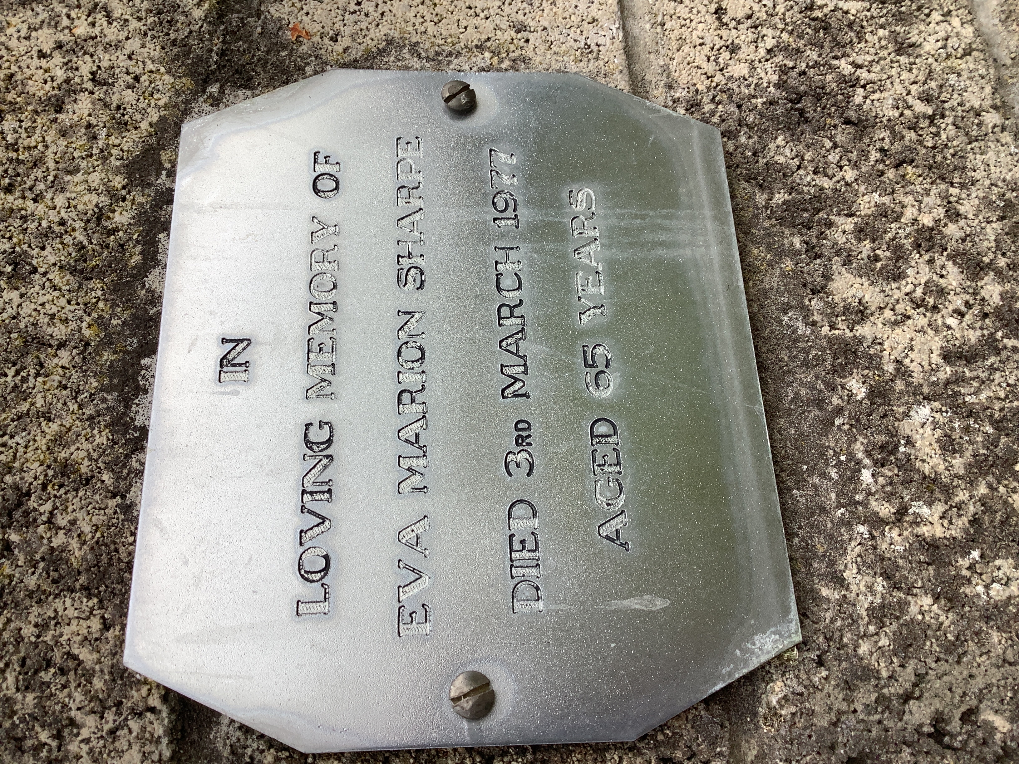 headstone