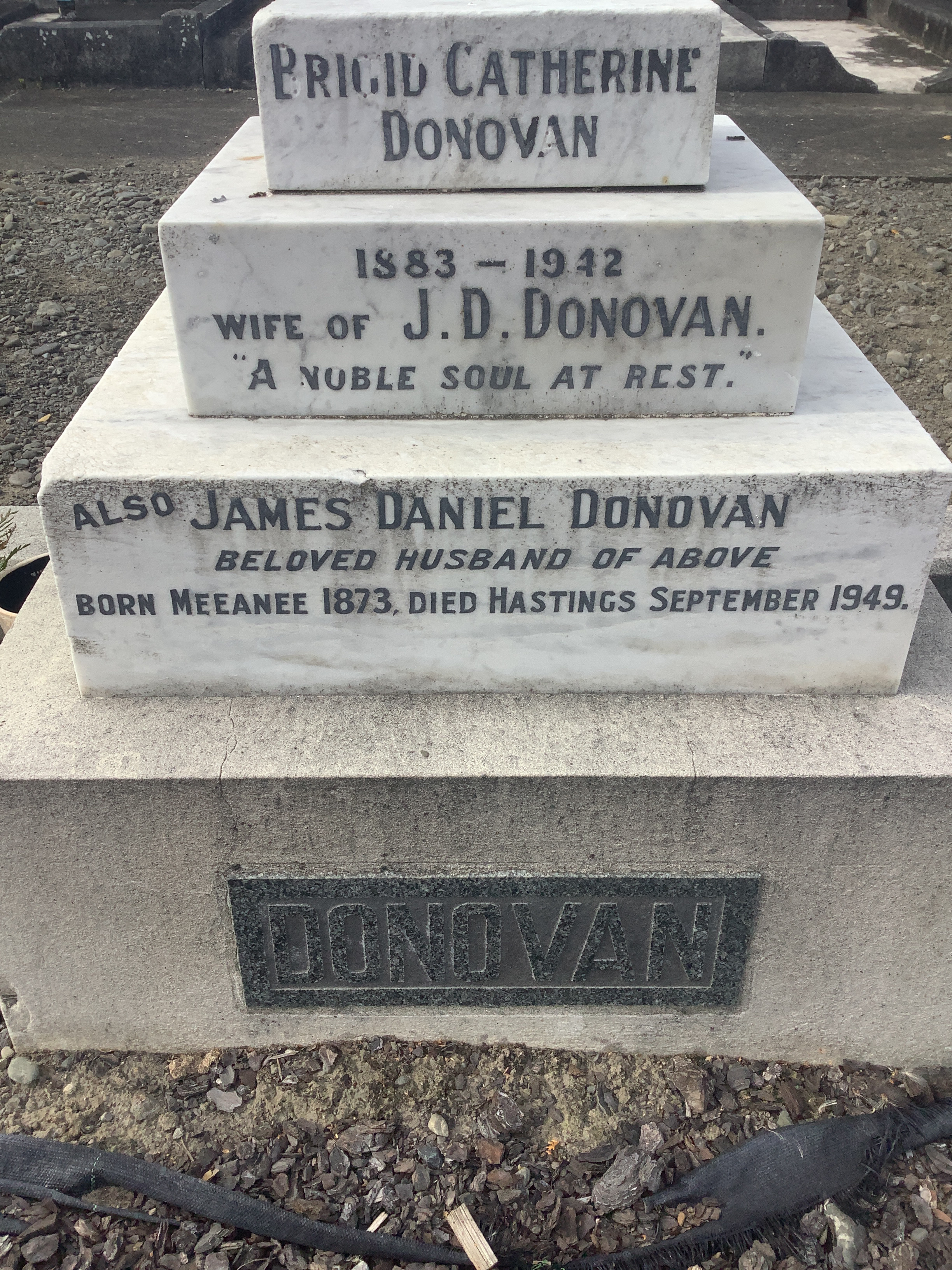 headstone