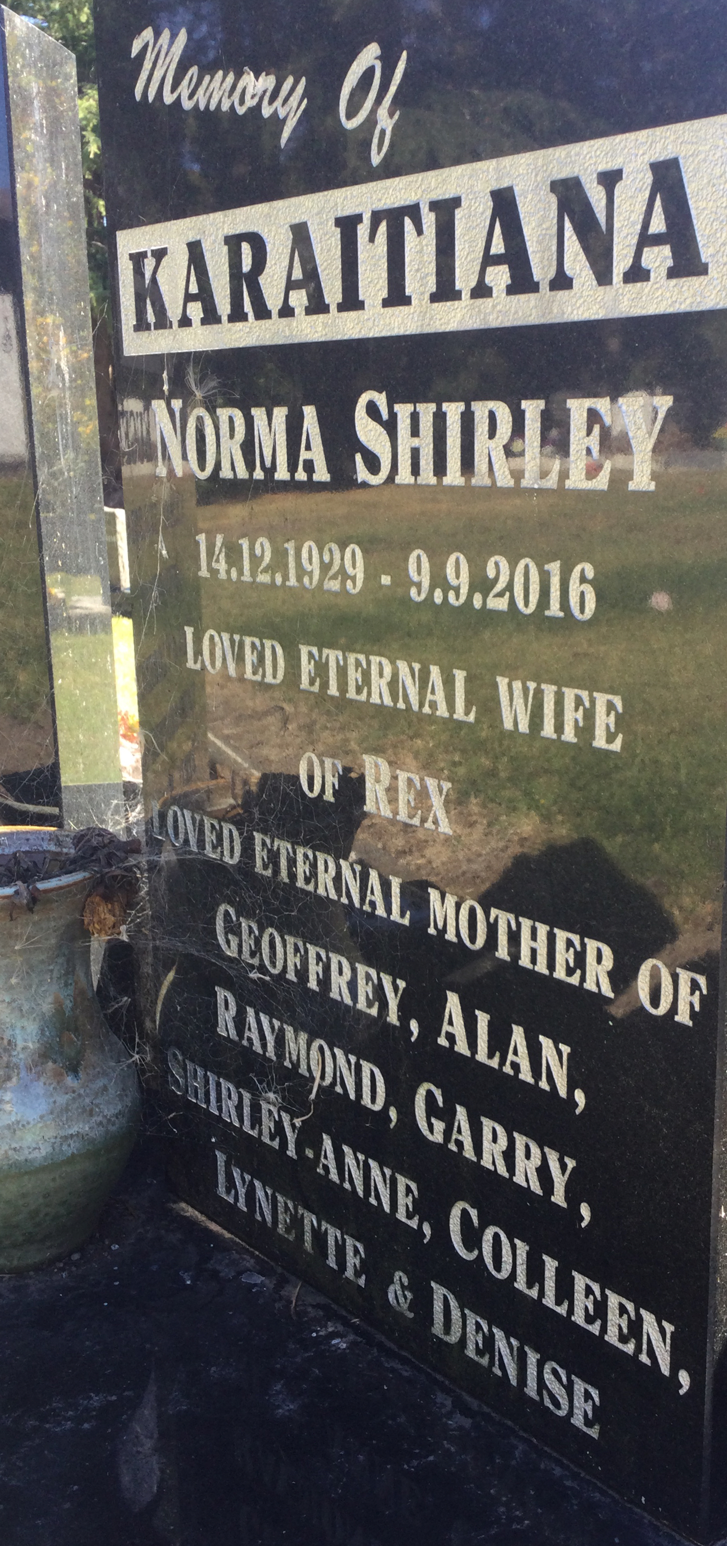 headstone