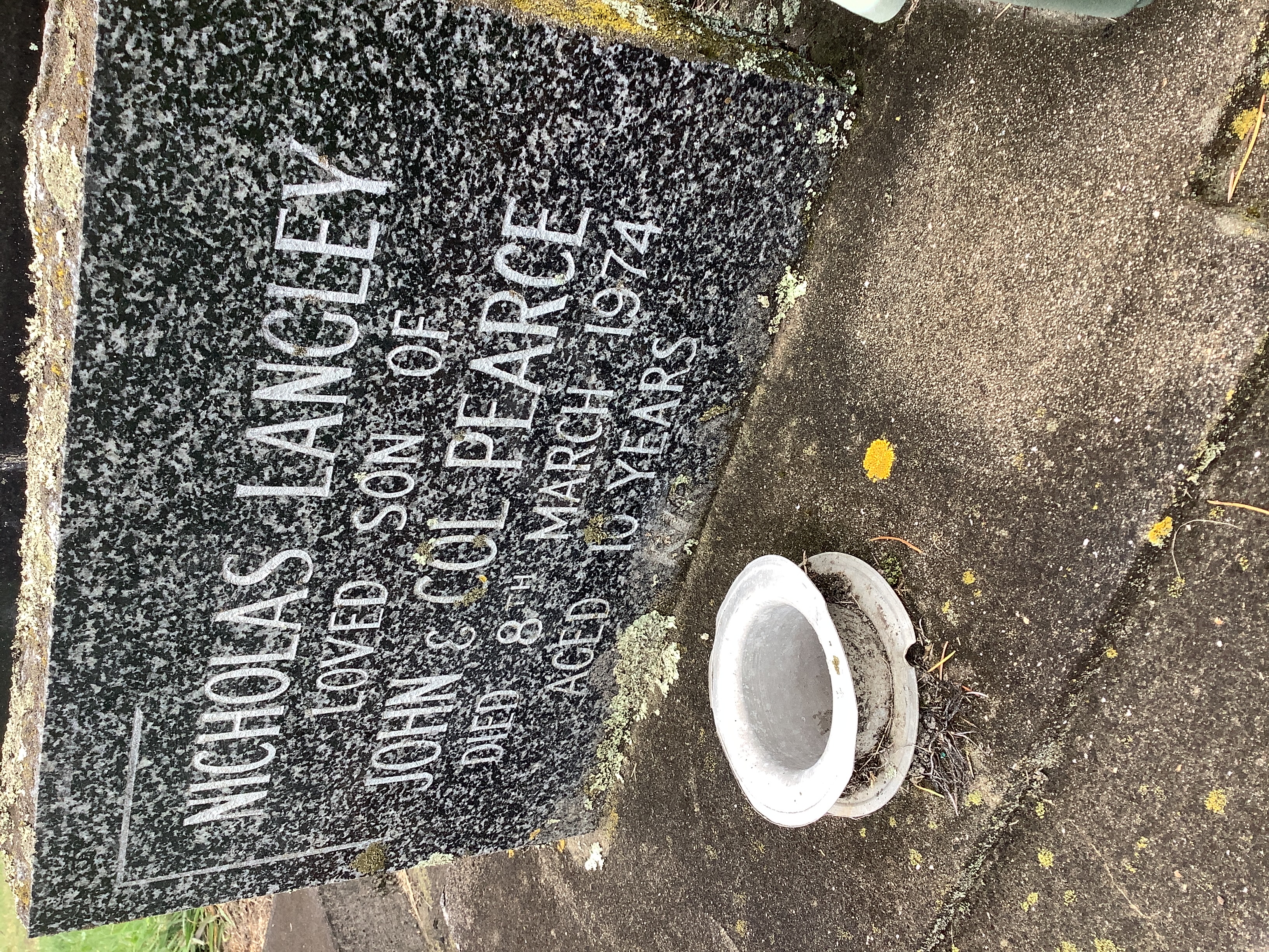 headstone