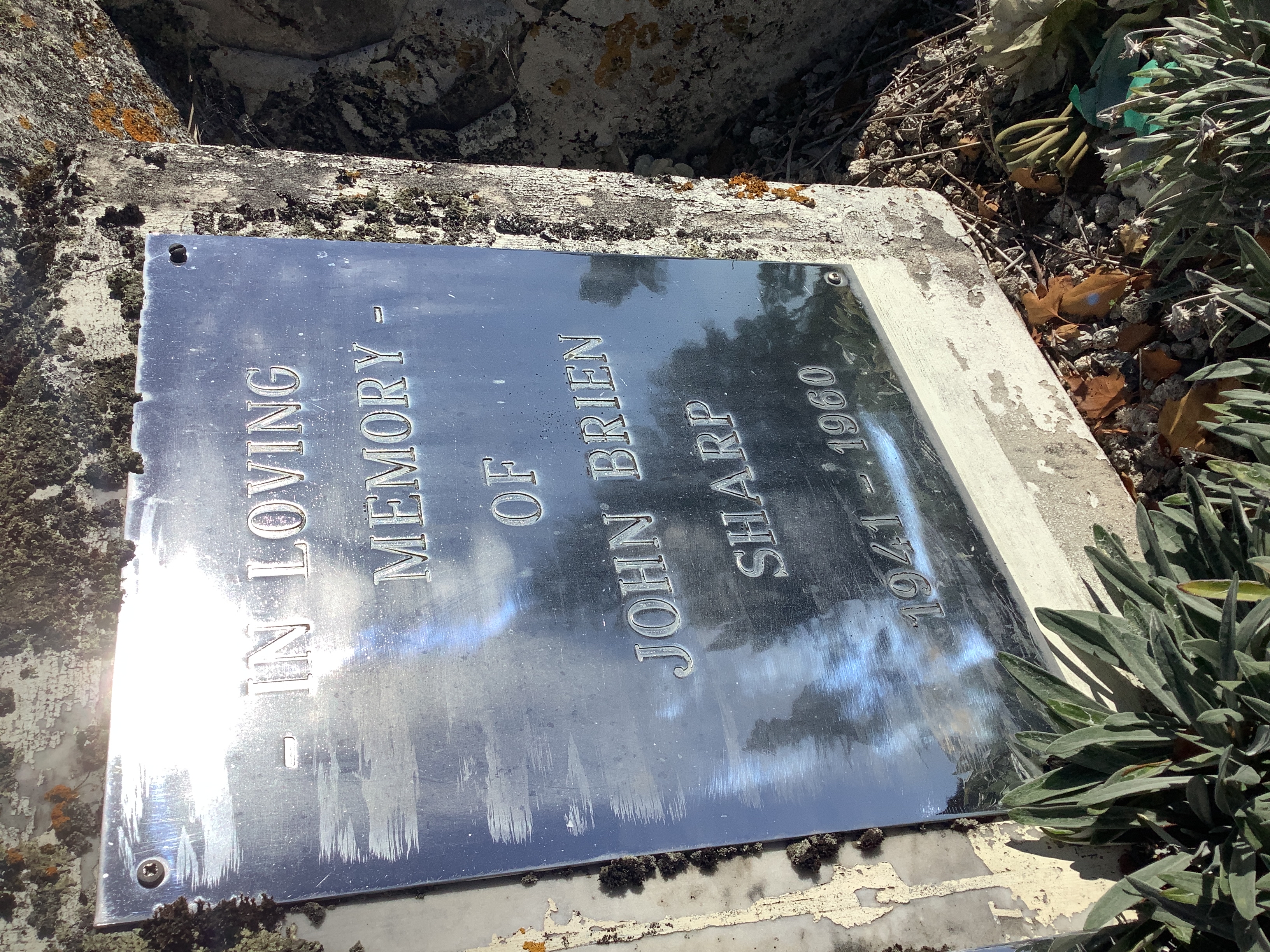 headstone