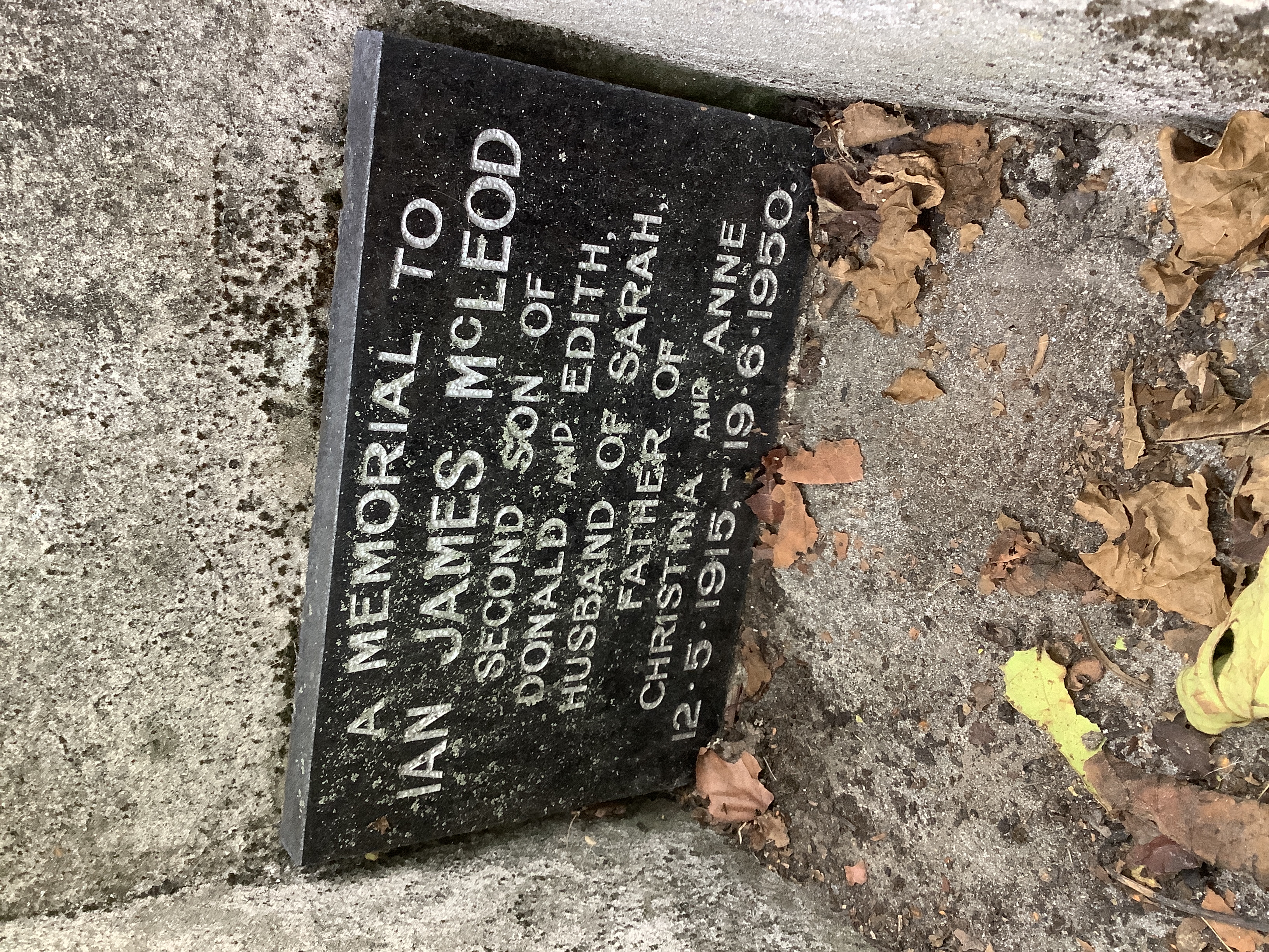 headstone