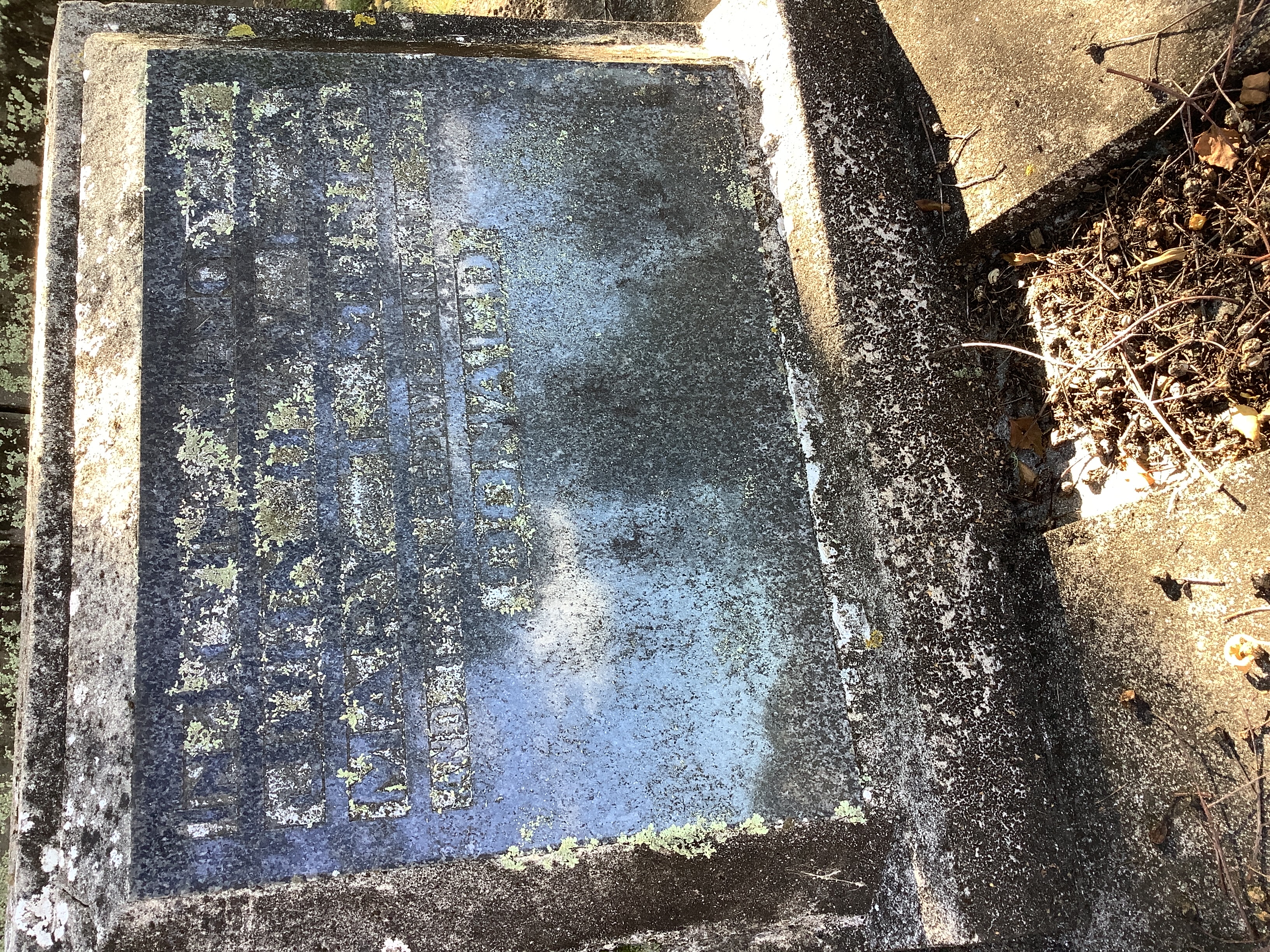 headstone