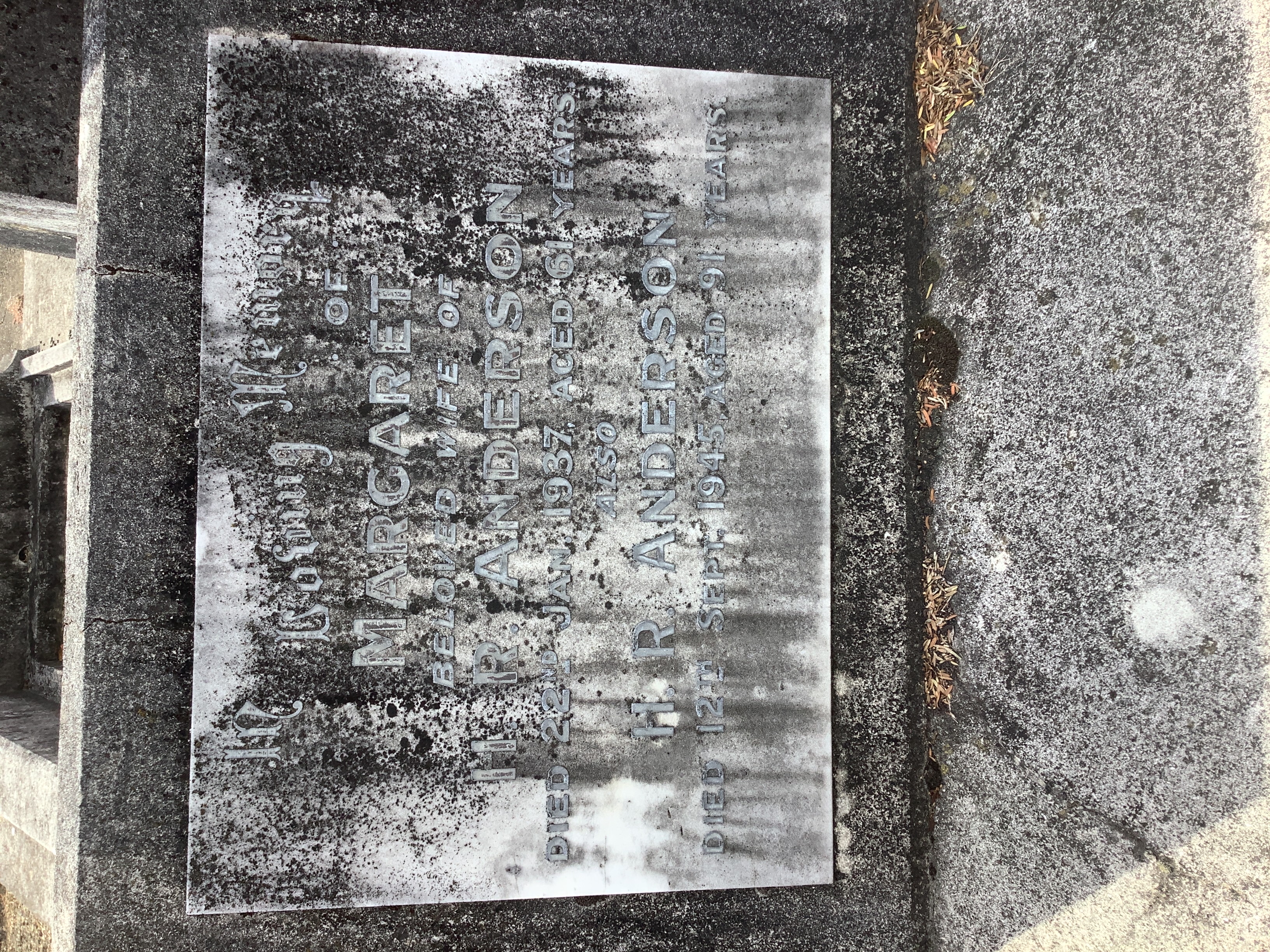 headstone
