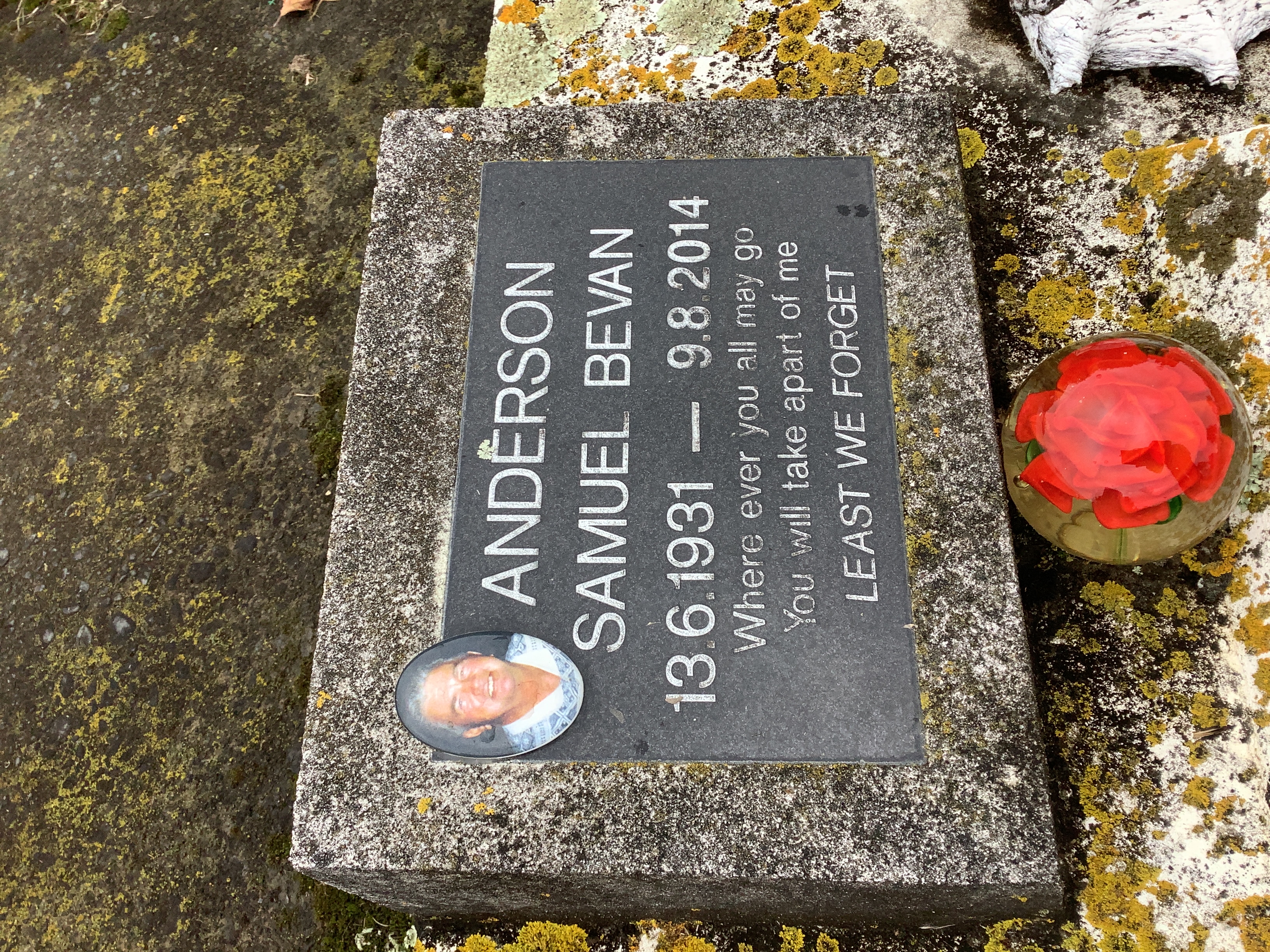 headstone