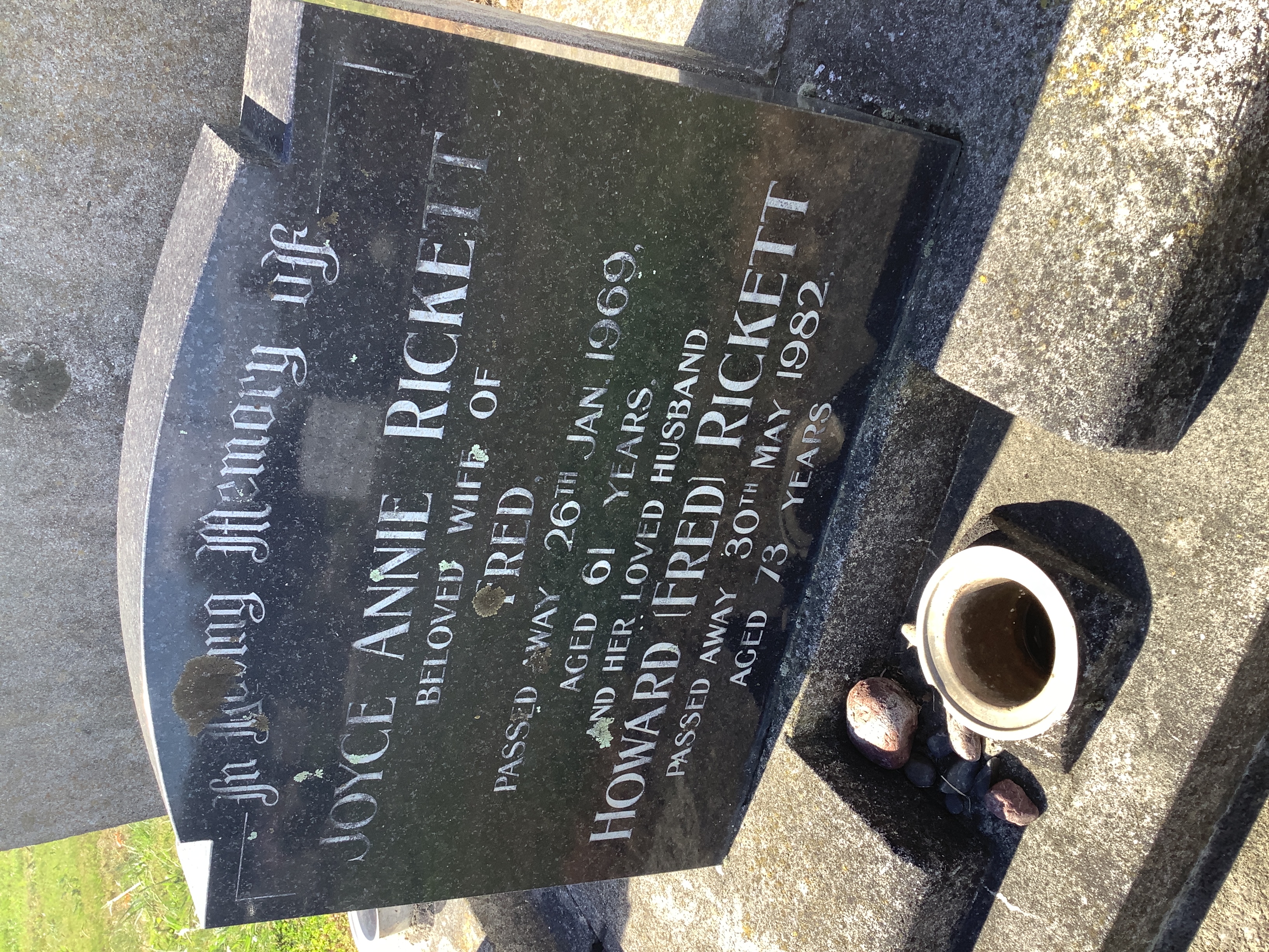 headstone