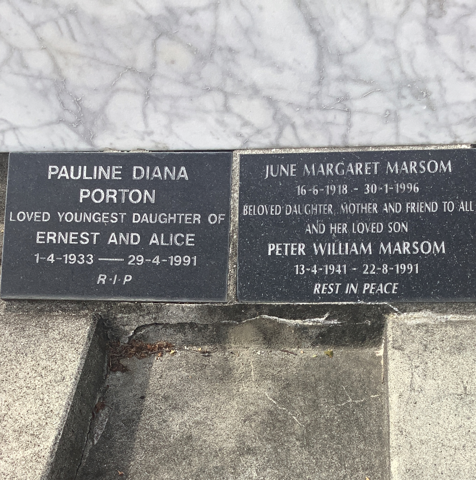 headstone