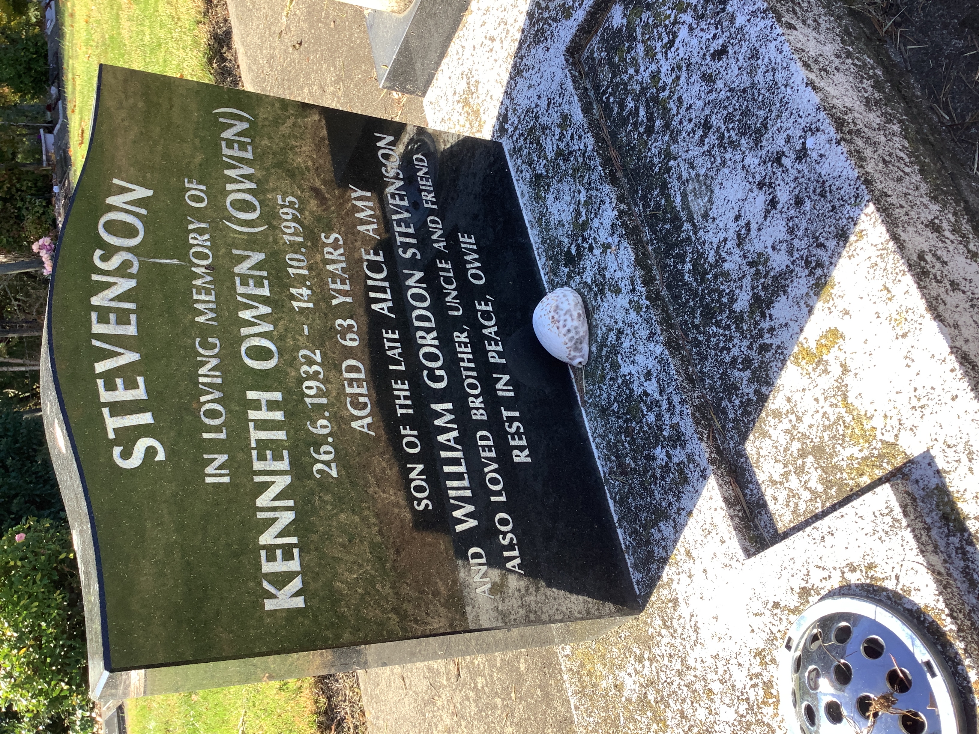 headstone