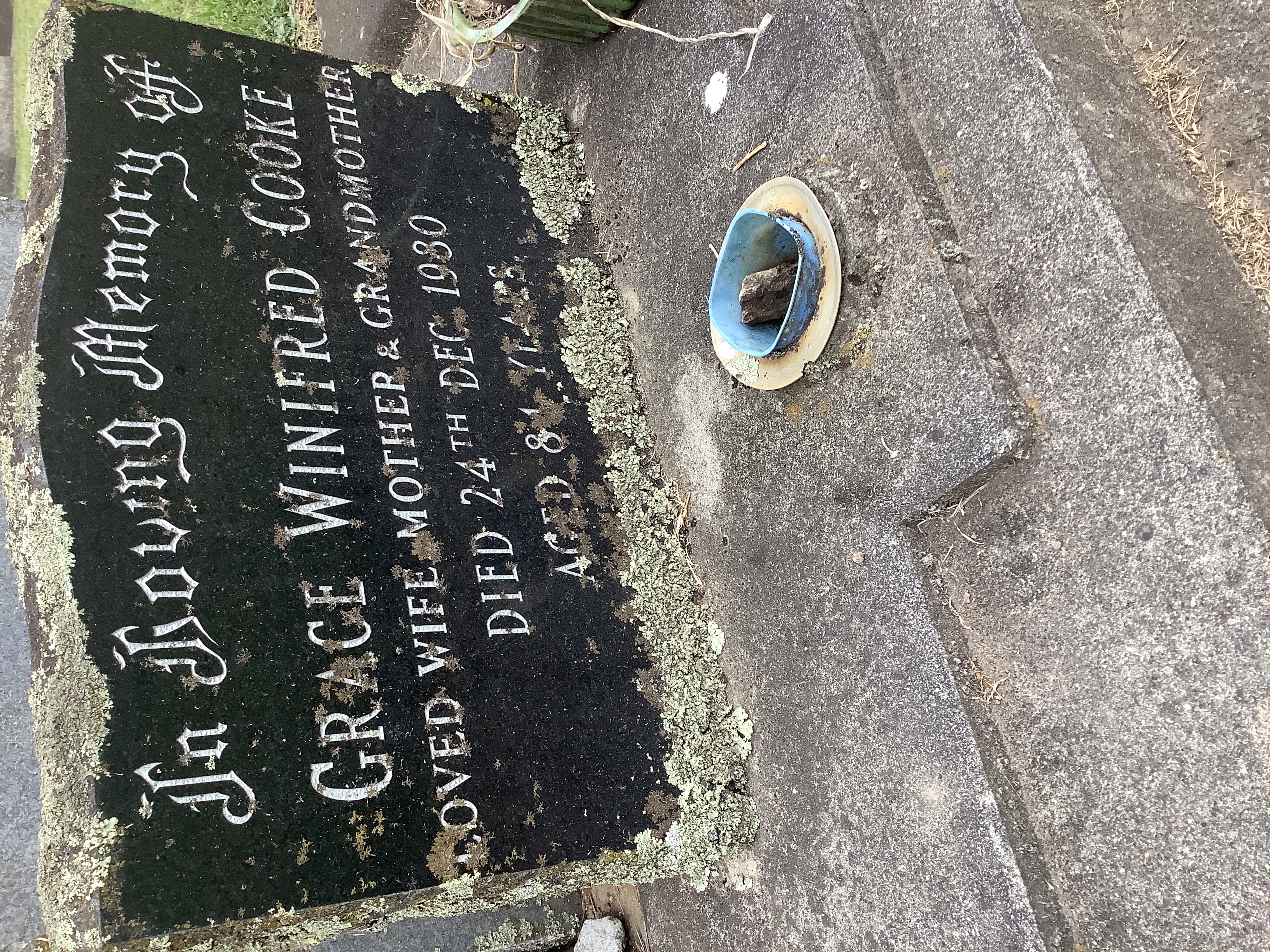 headstone