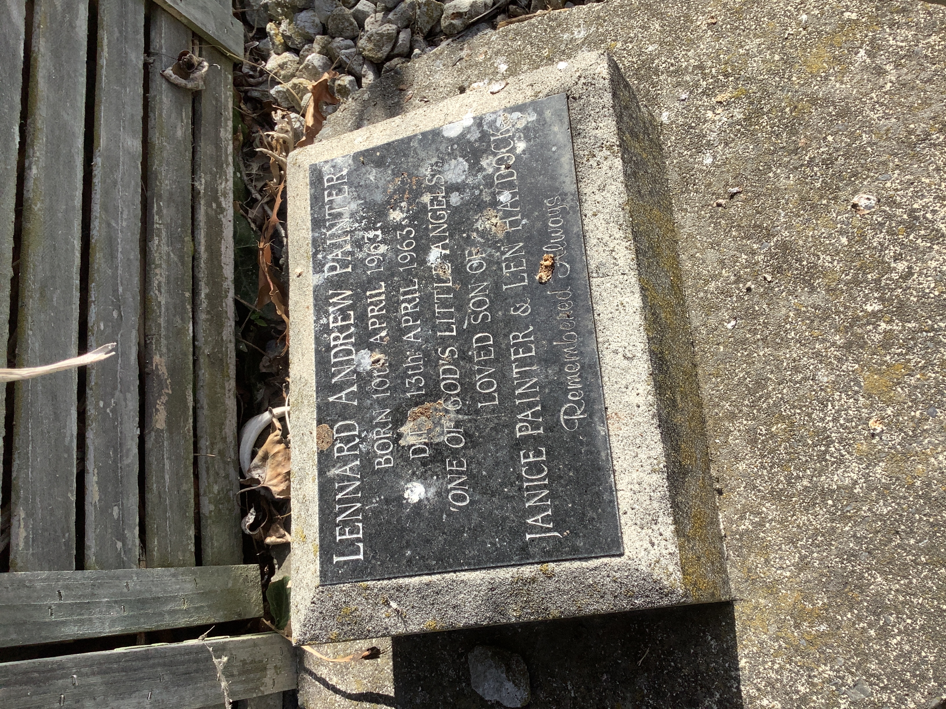headstone