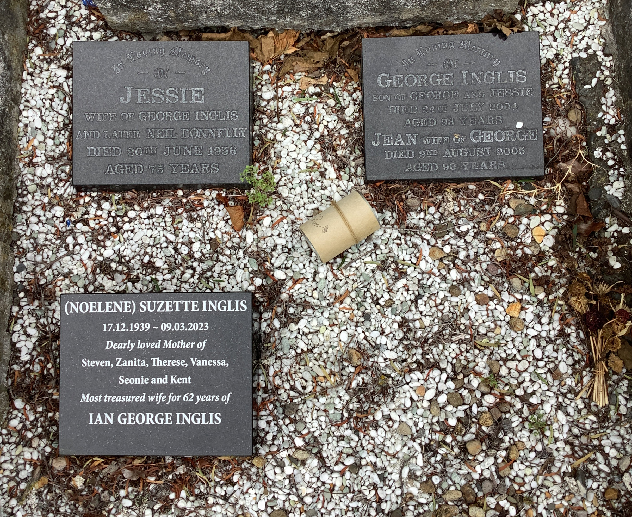 headstone