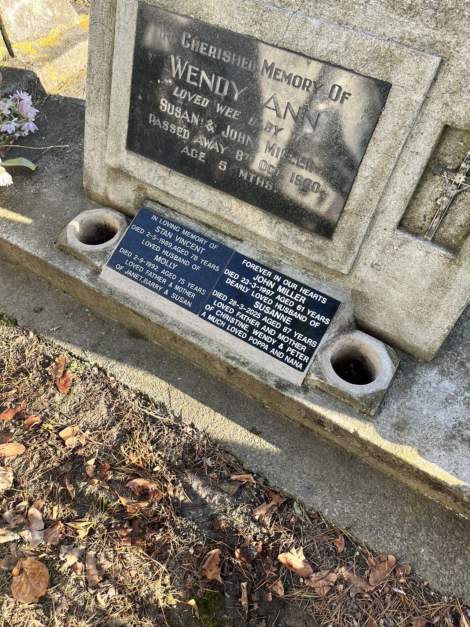 headstone