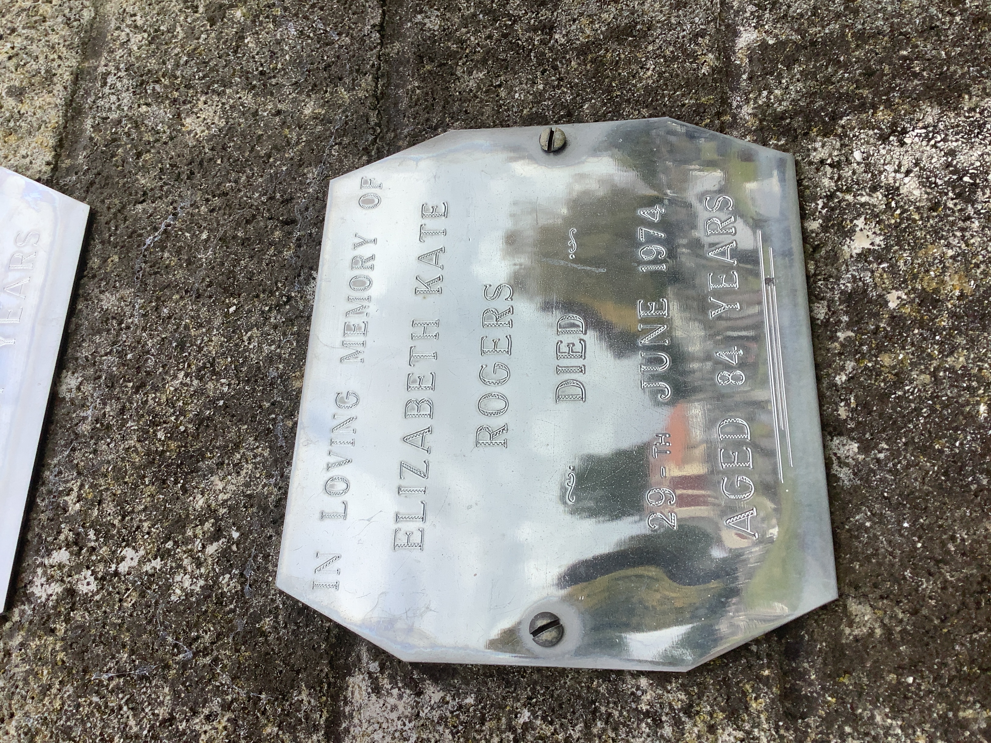 headstone