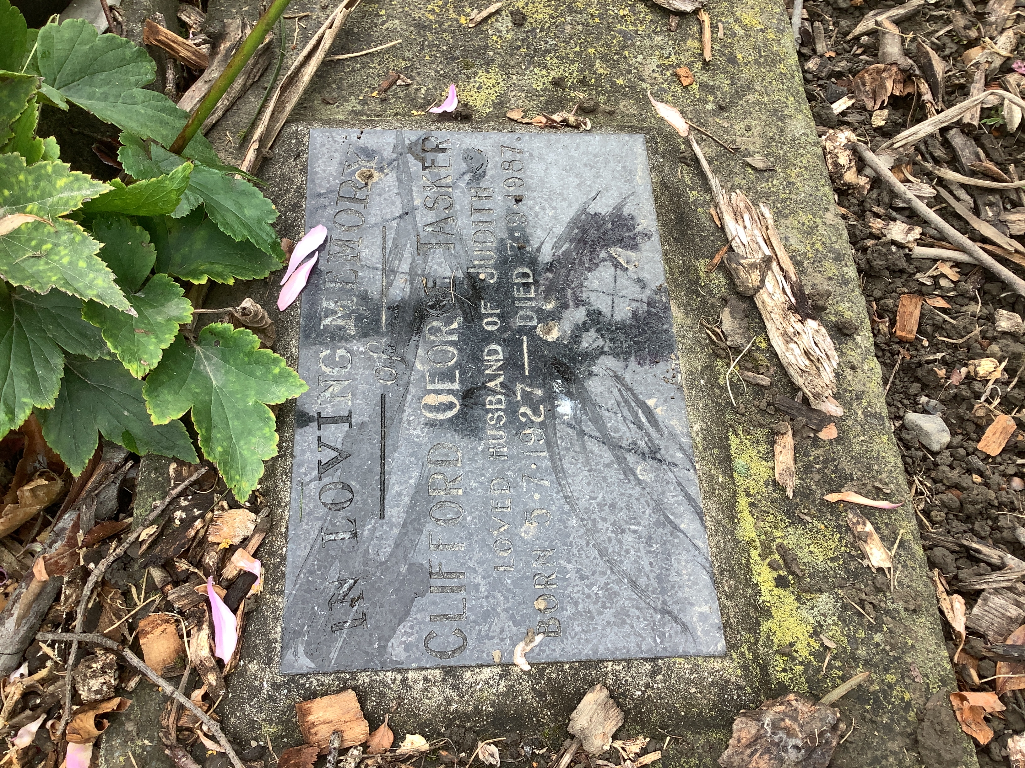 headstone