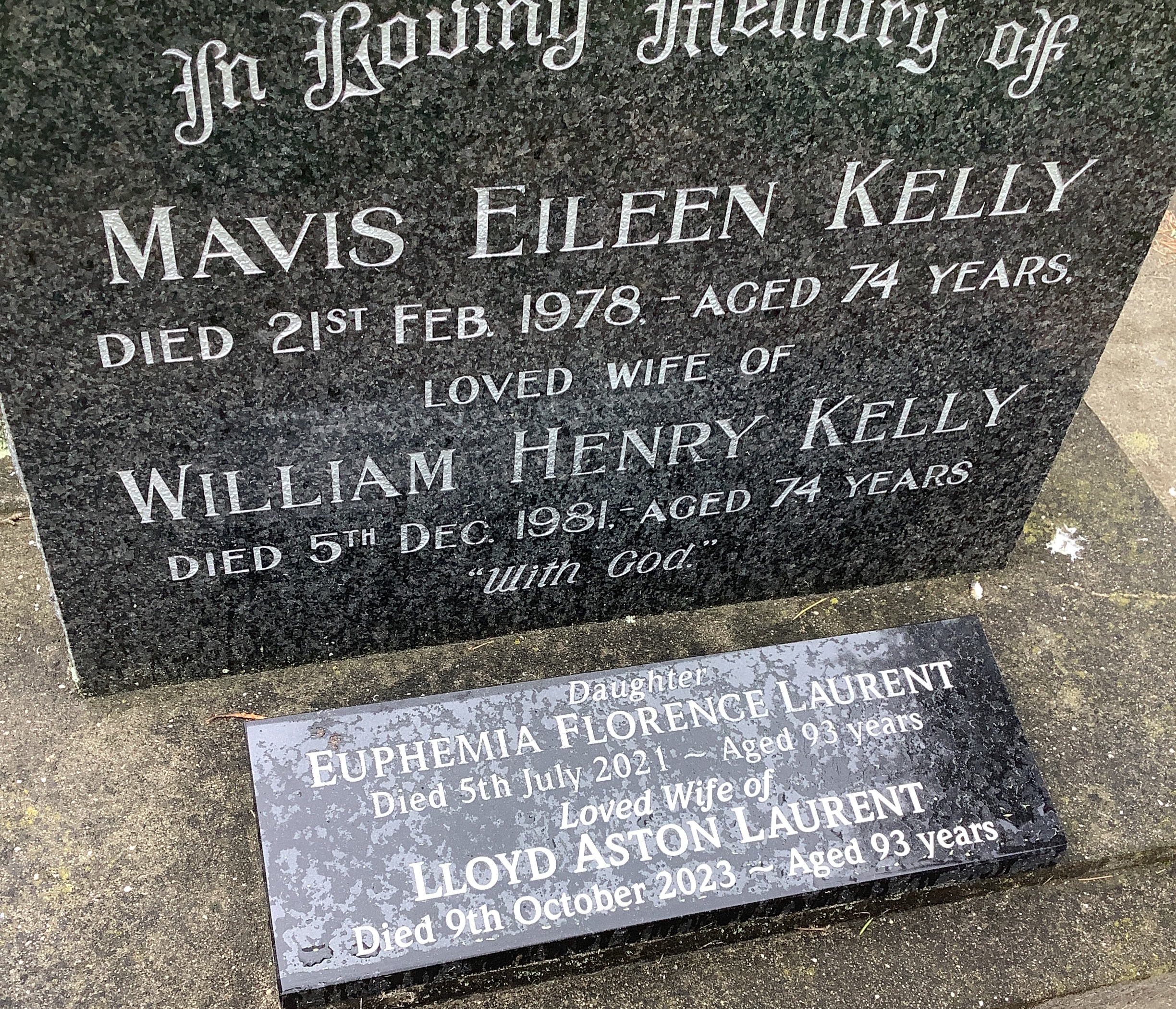 headstone