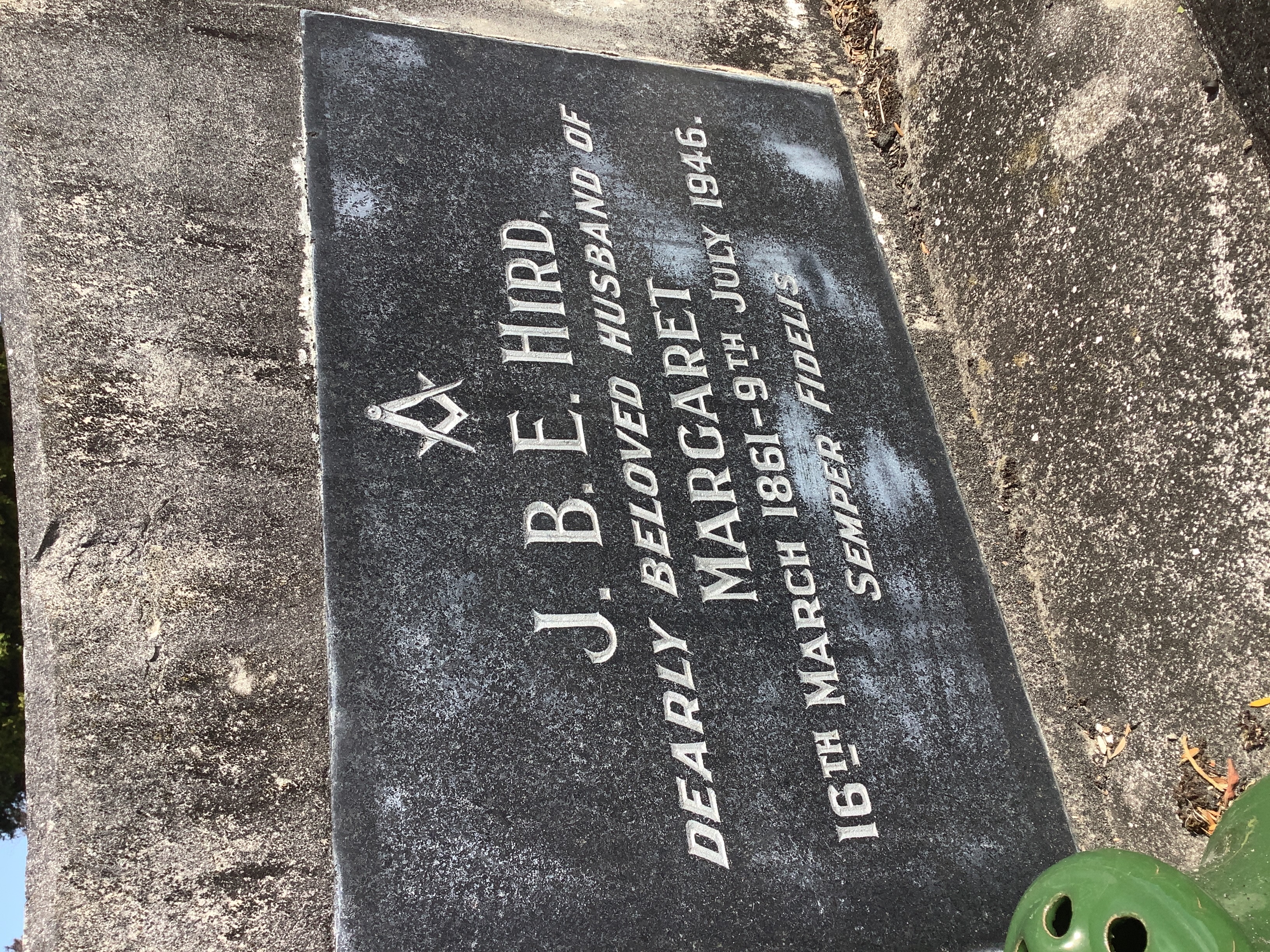 headstone