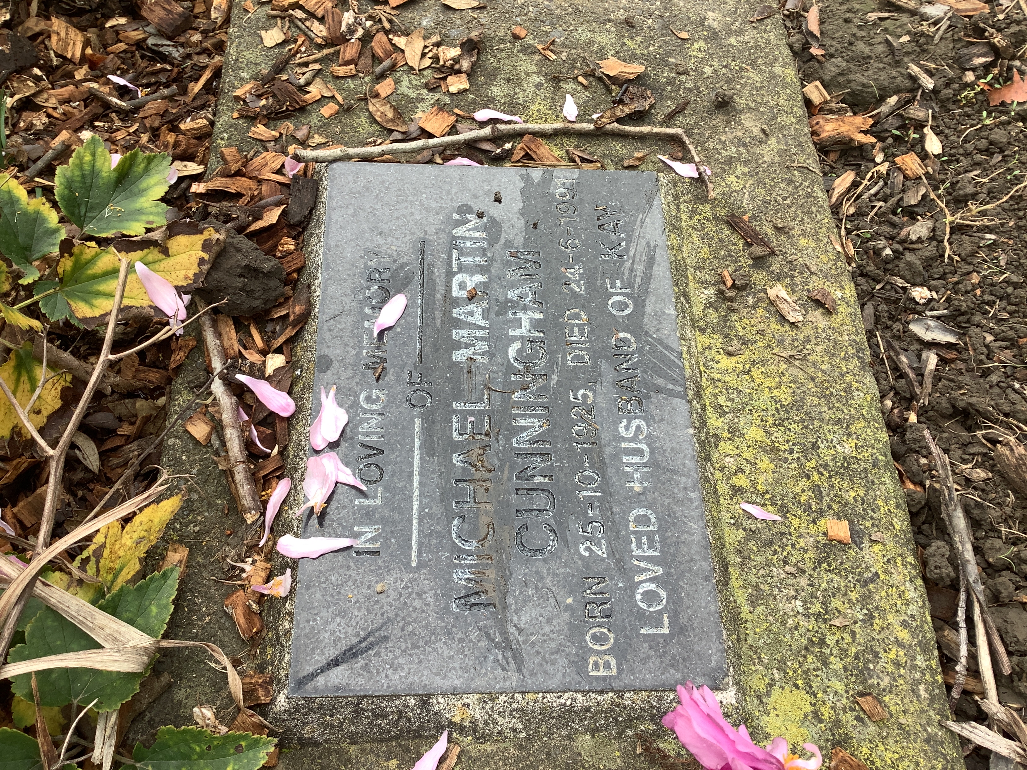 headstone