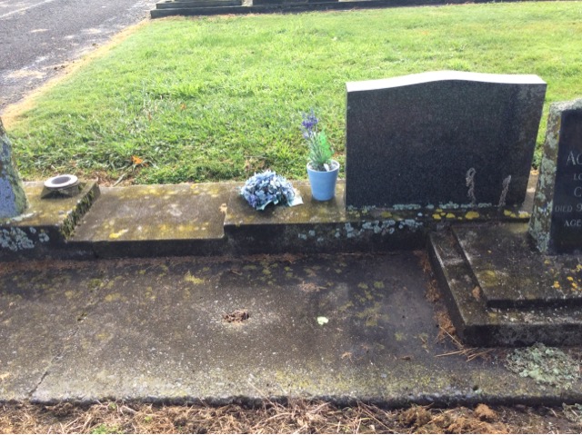 headstone