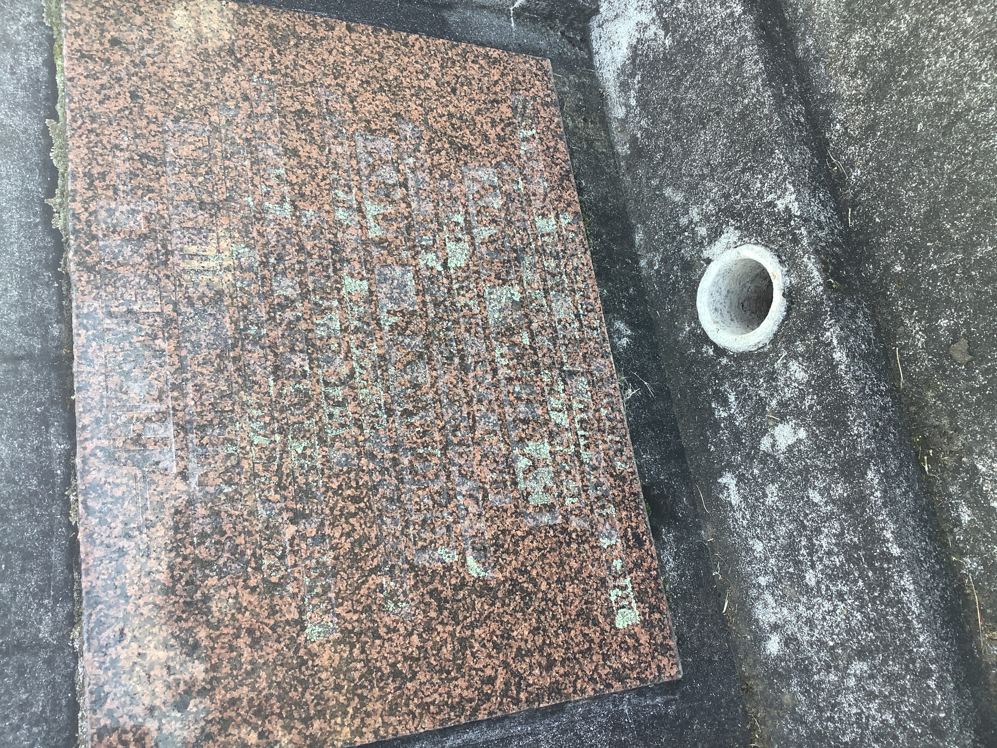 headstone