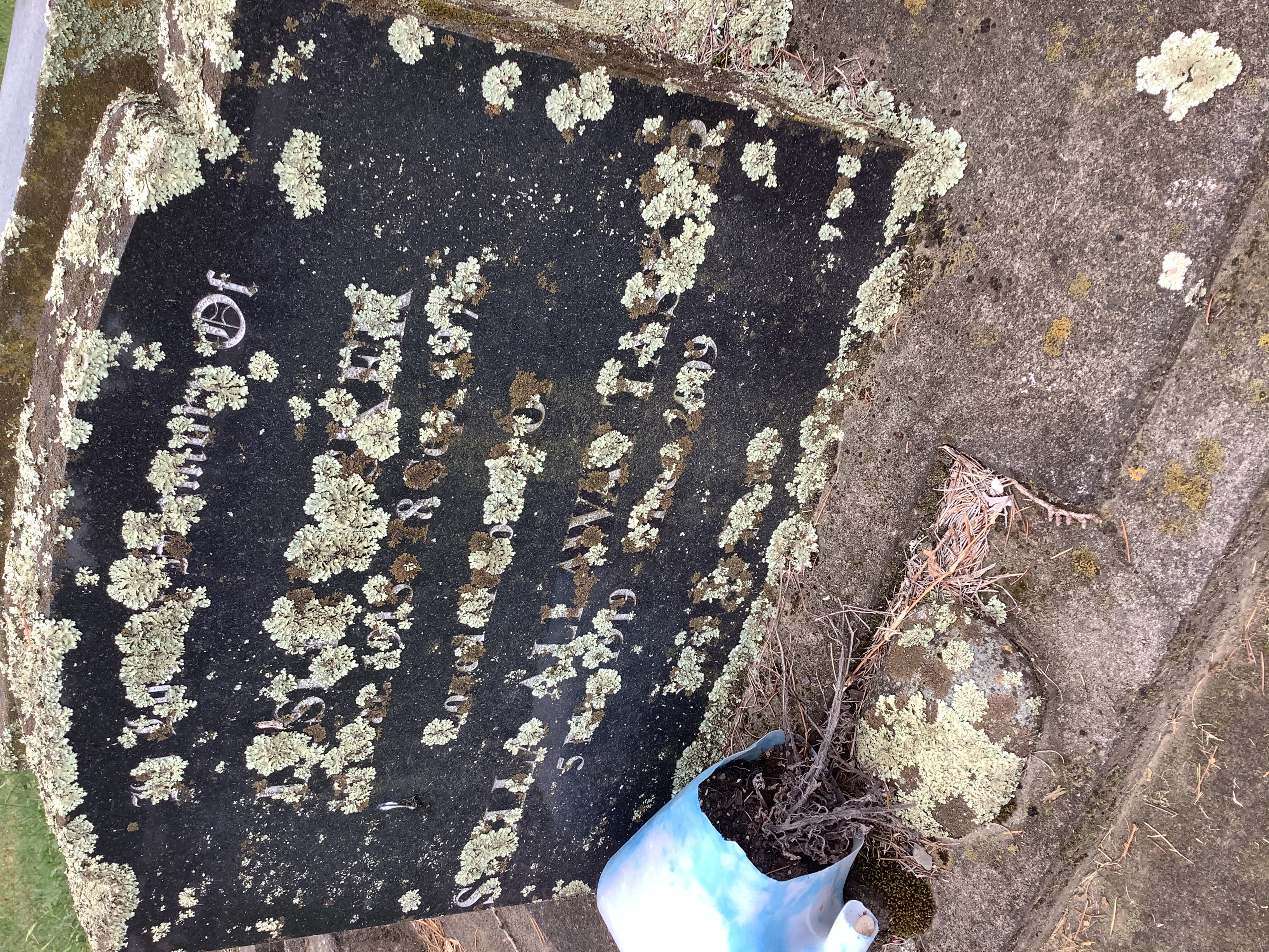 headstone