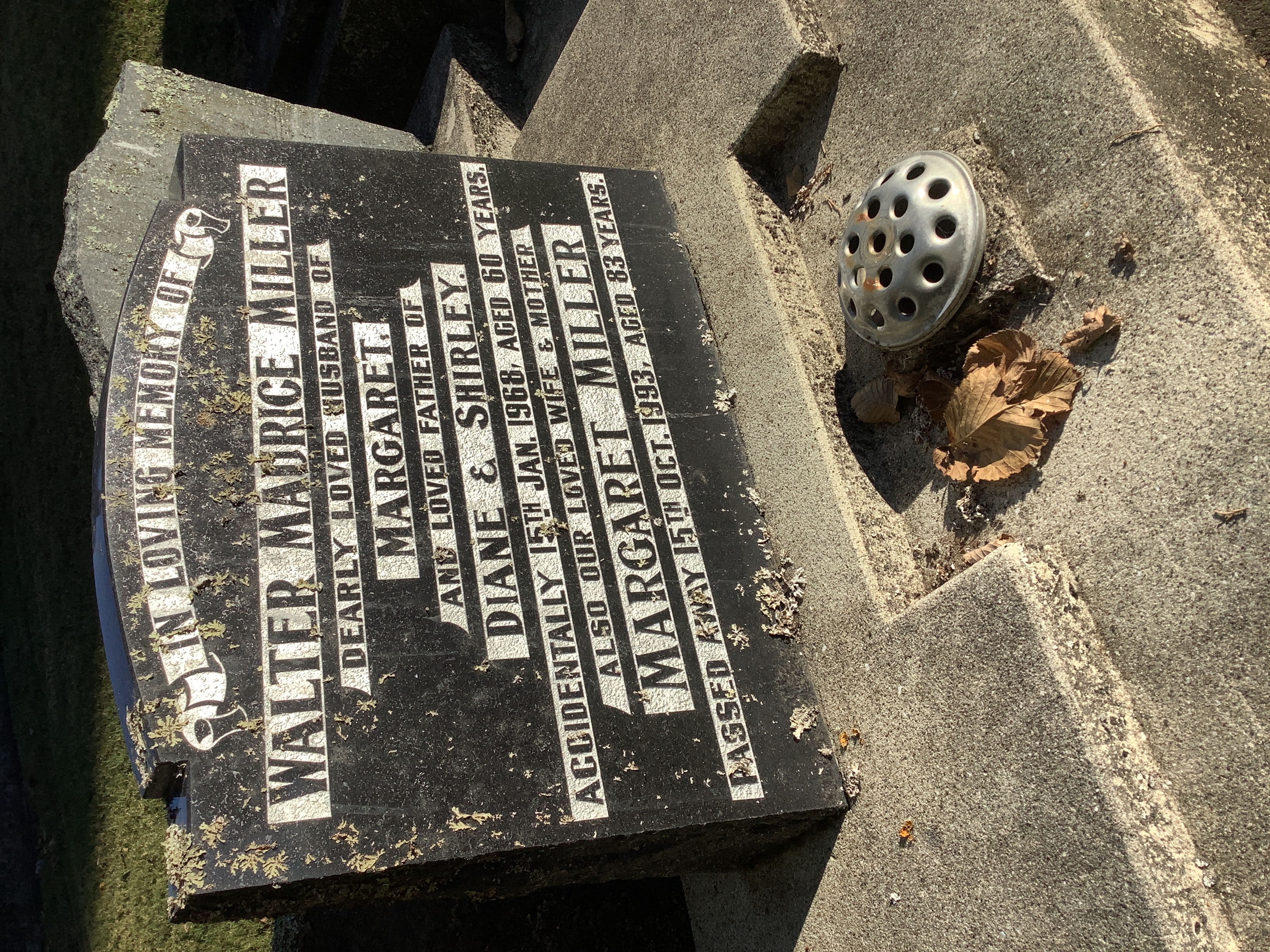 headstone