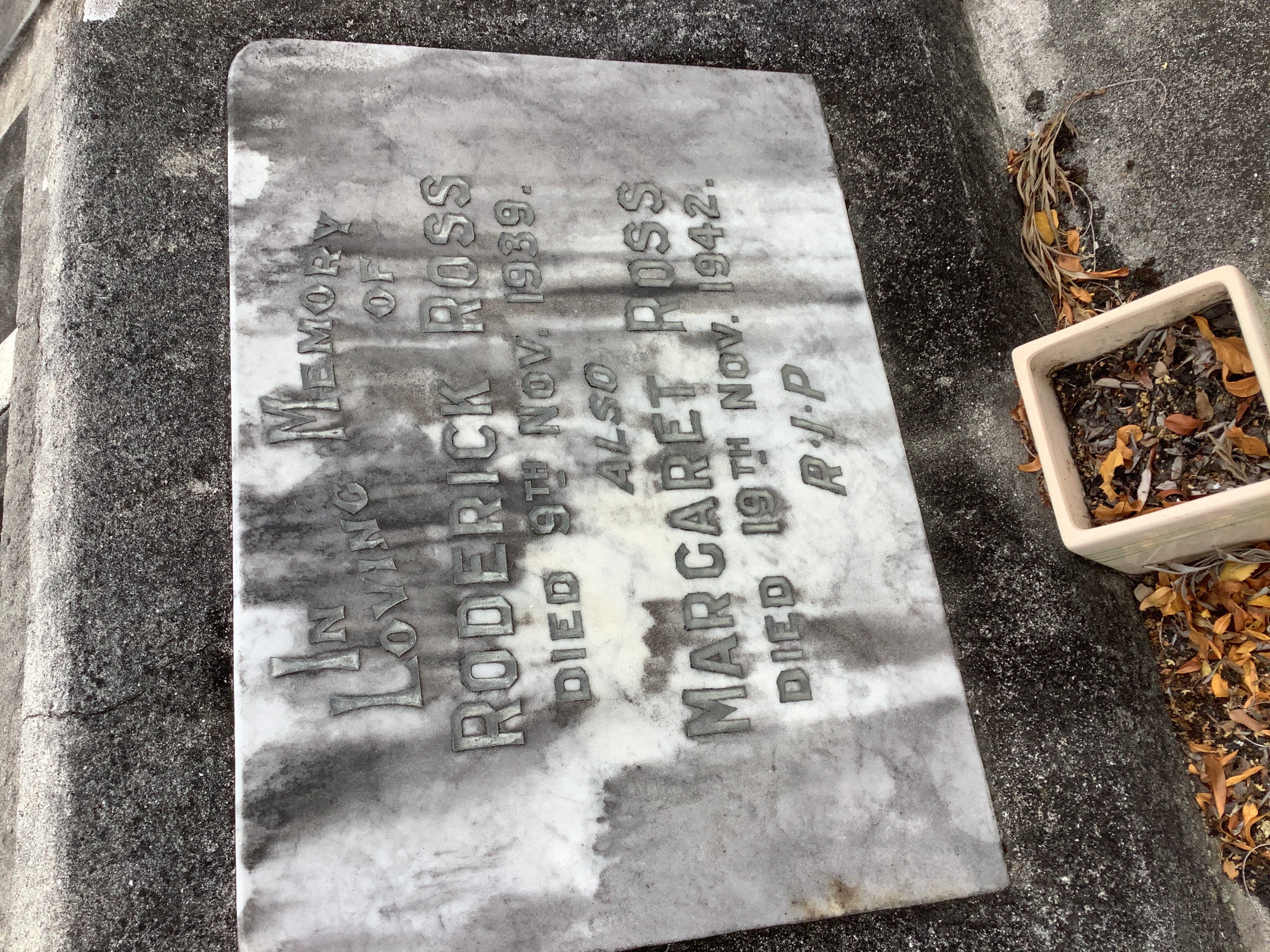 headstone