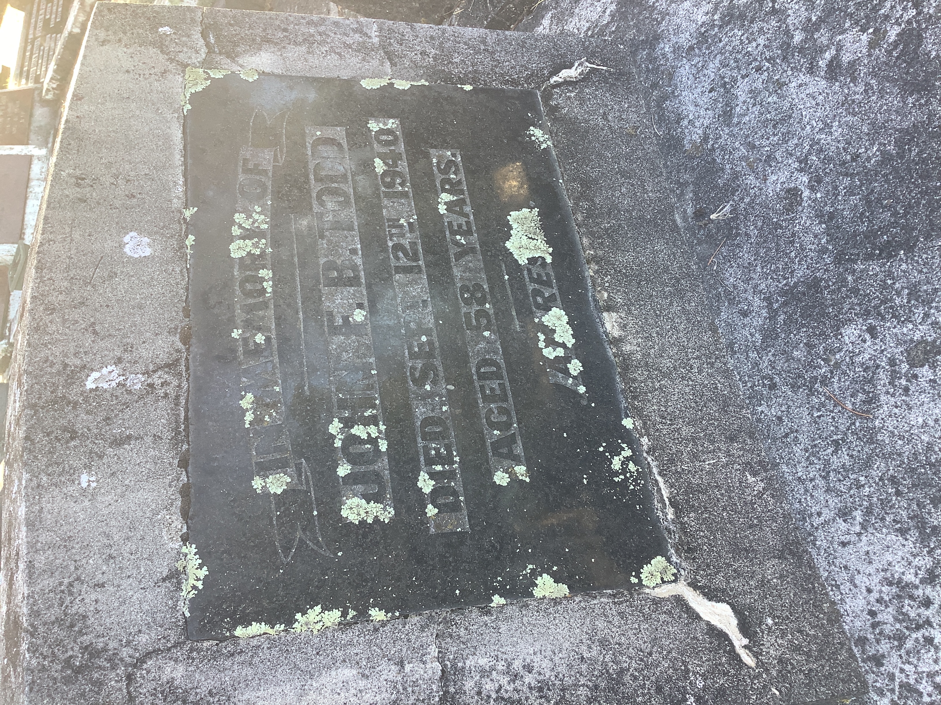 headstone